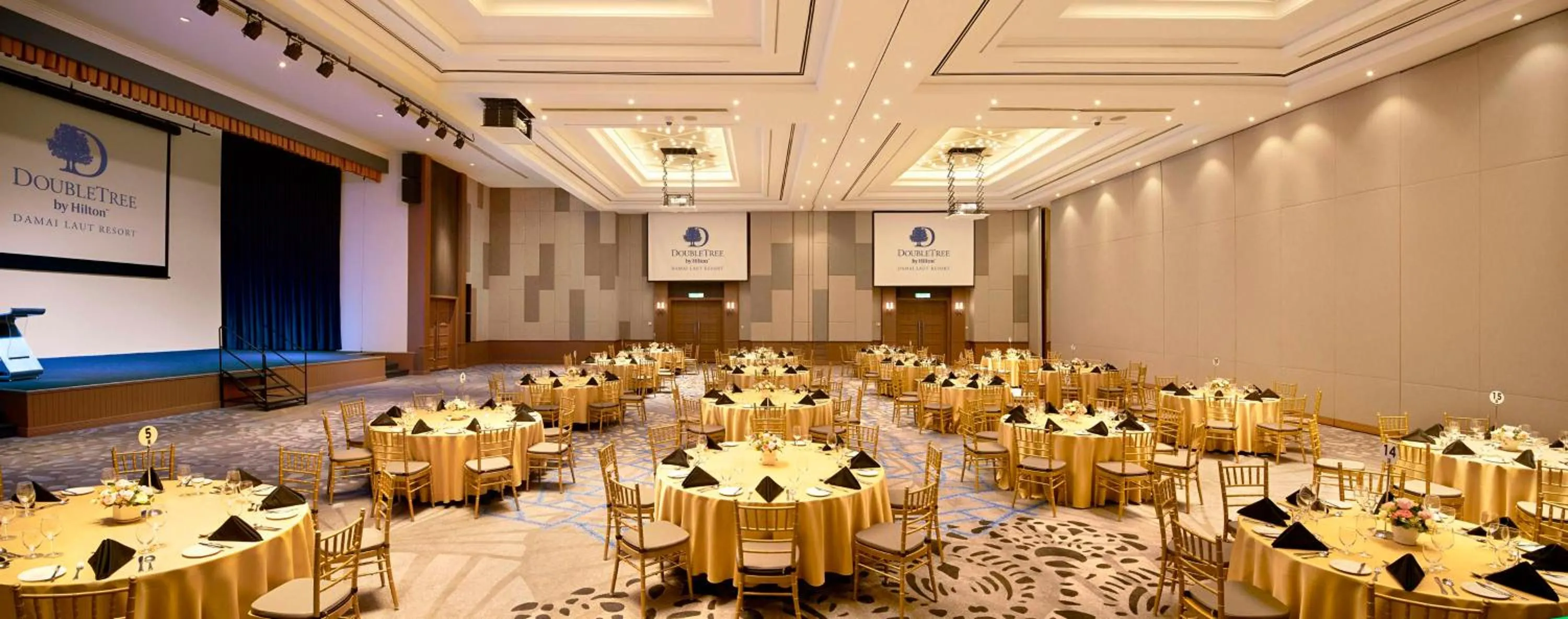 Meeting/conference room in DoubleTree by Hilton Damai Laut