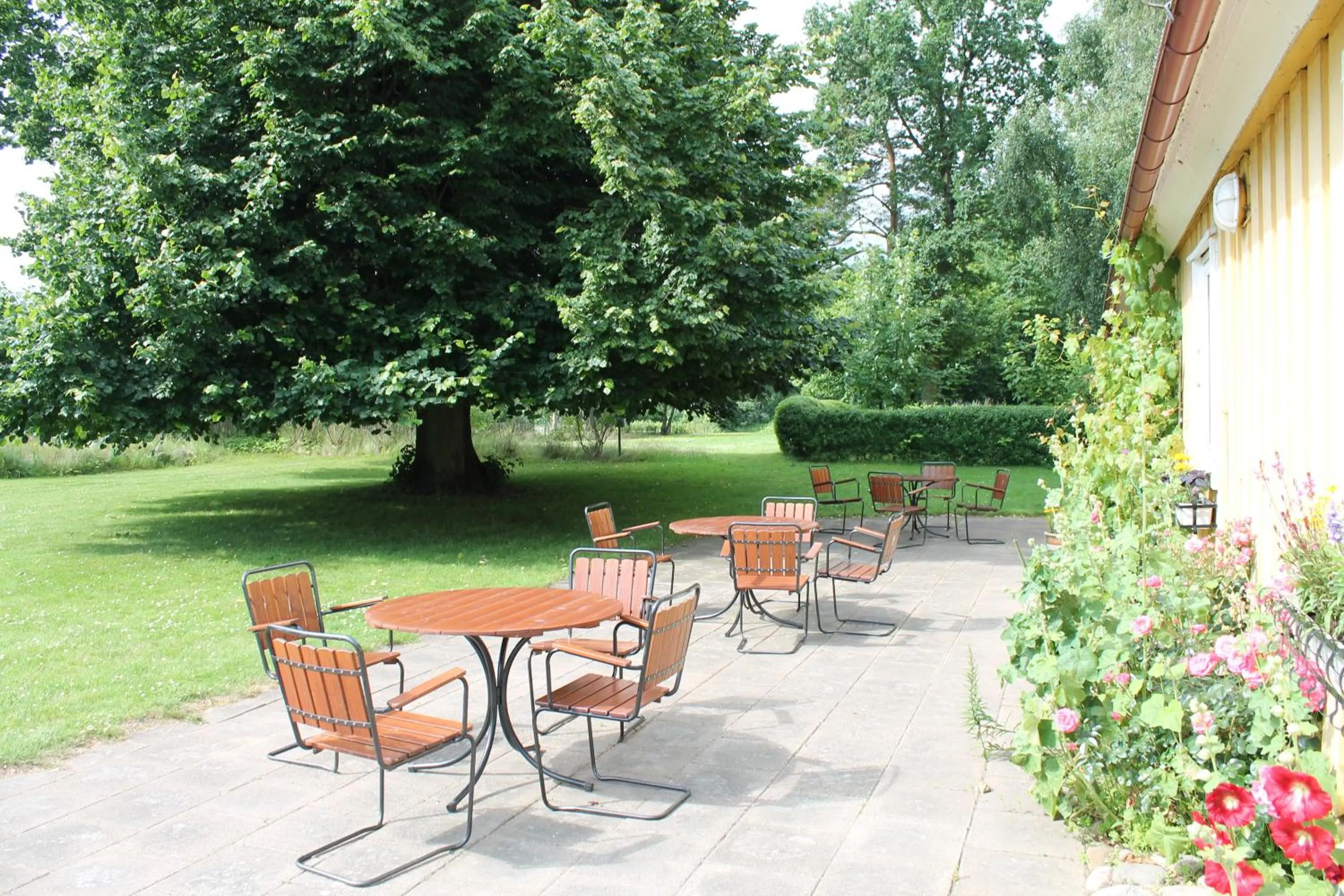 Patio in Nyckelbo Vandrarhem