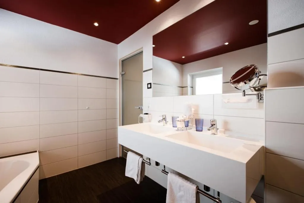 Bathroom in Aparthotel Dorfplatzl Garni Apartments & B&B