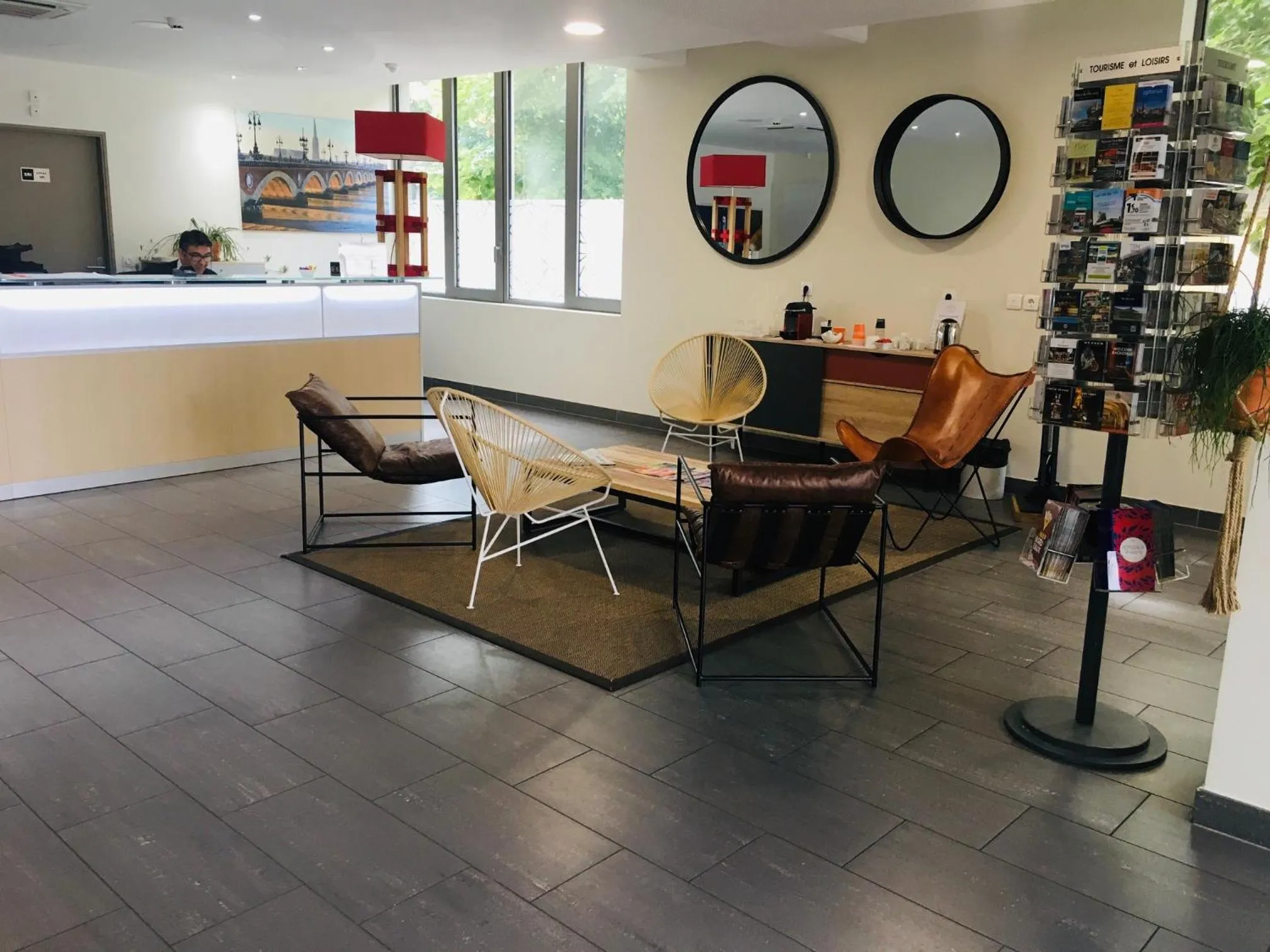 Lobby or reception in All Suites Appart Hôtel - Bordeaux Centre Gare