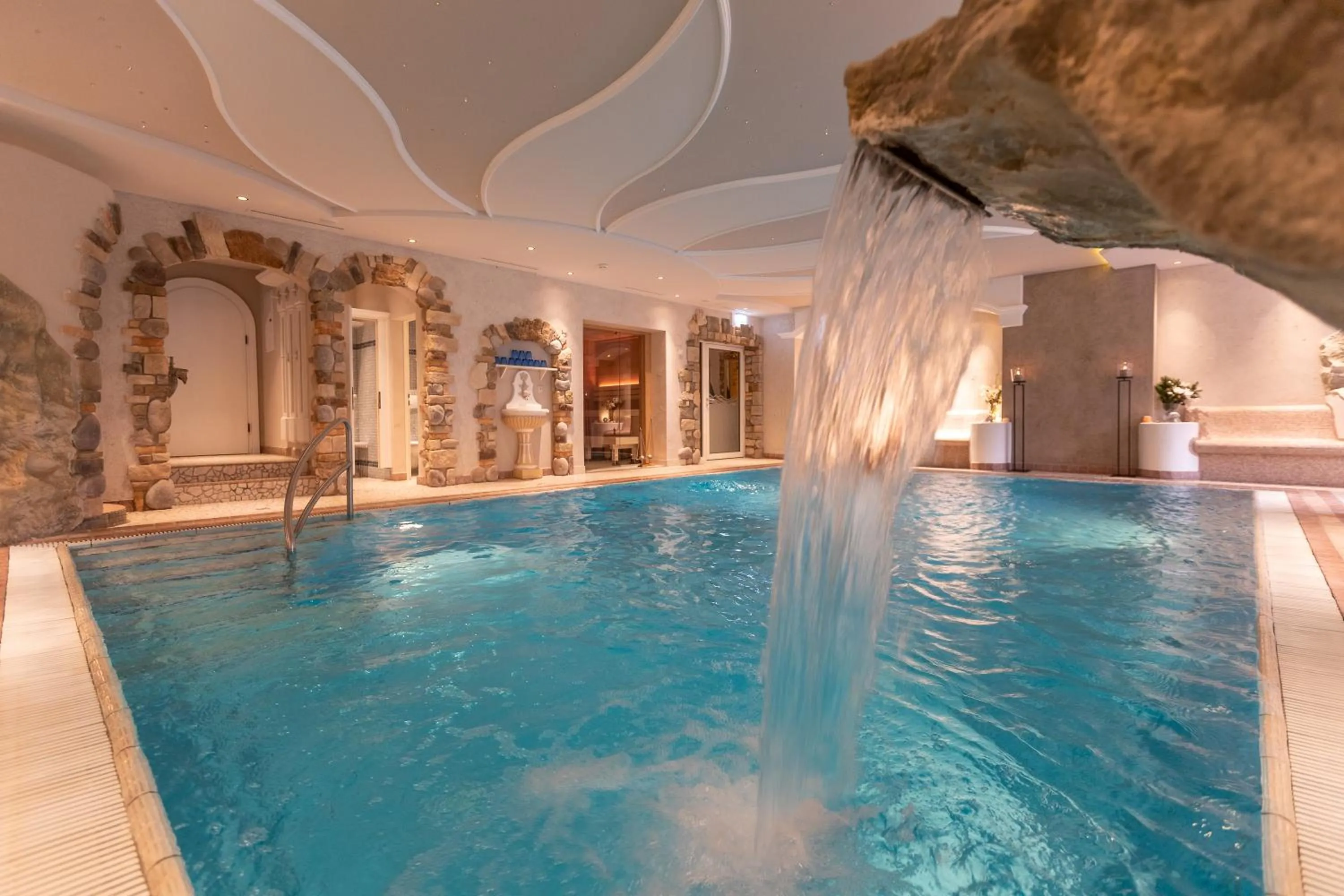 Swimming pool in Hotel St. Georg