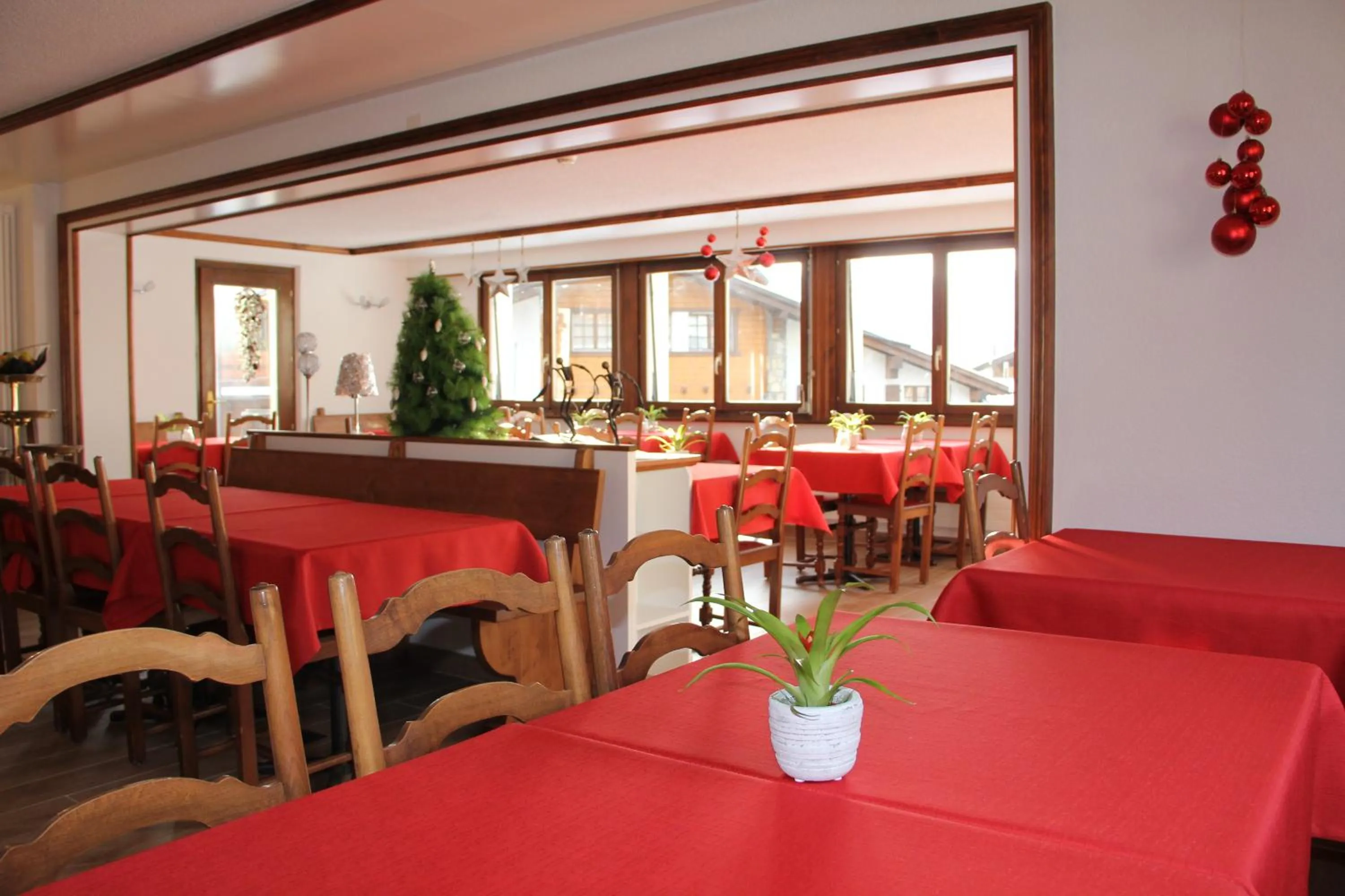Restaurant/places to eat in Hotel la Rotonde