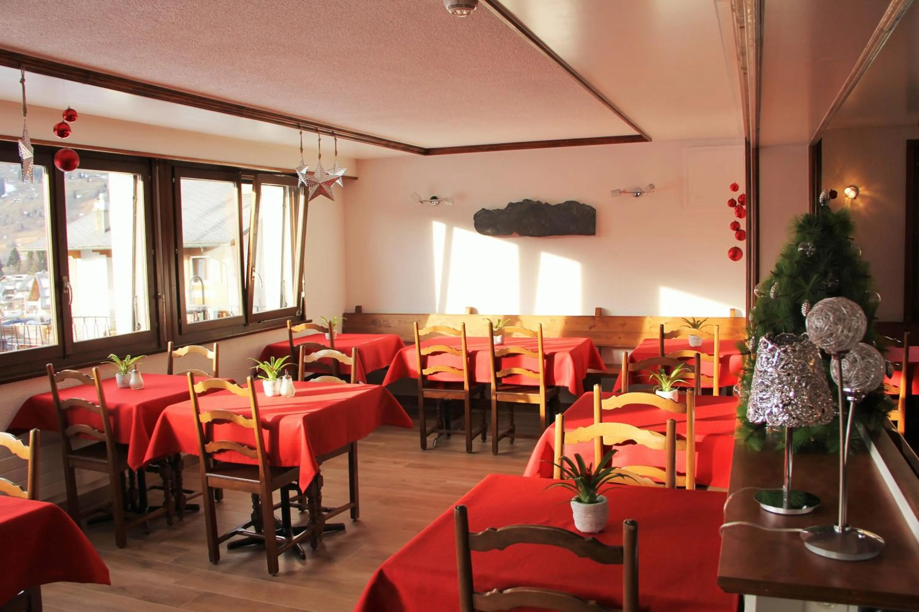 Restaurant/places to eat in Hotel la Rotonde