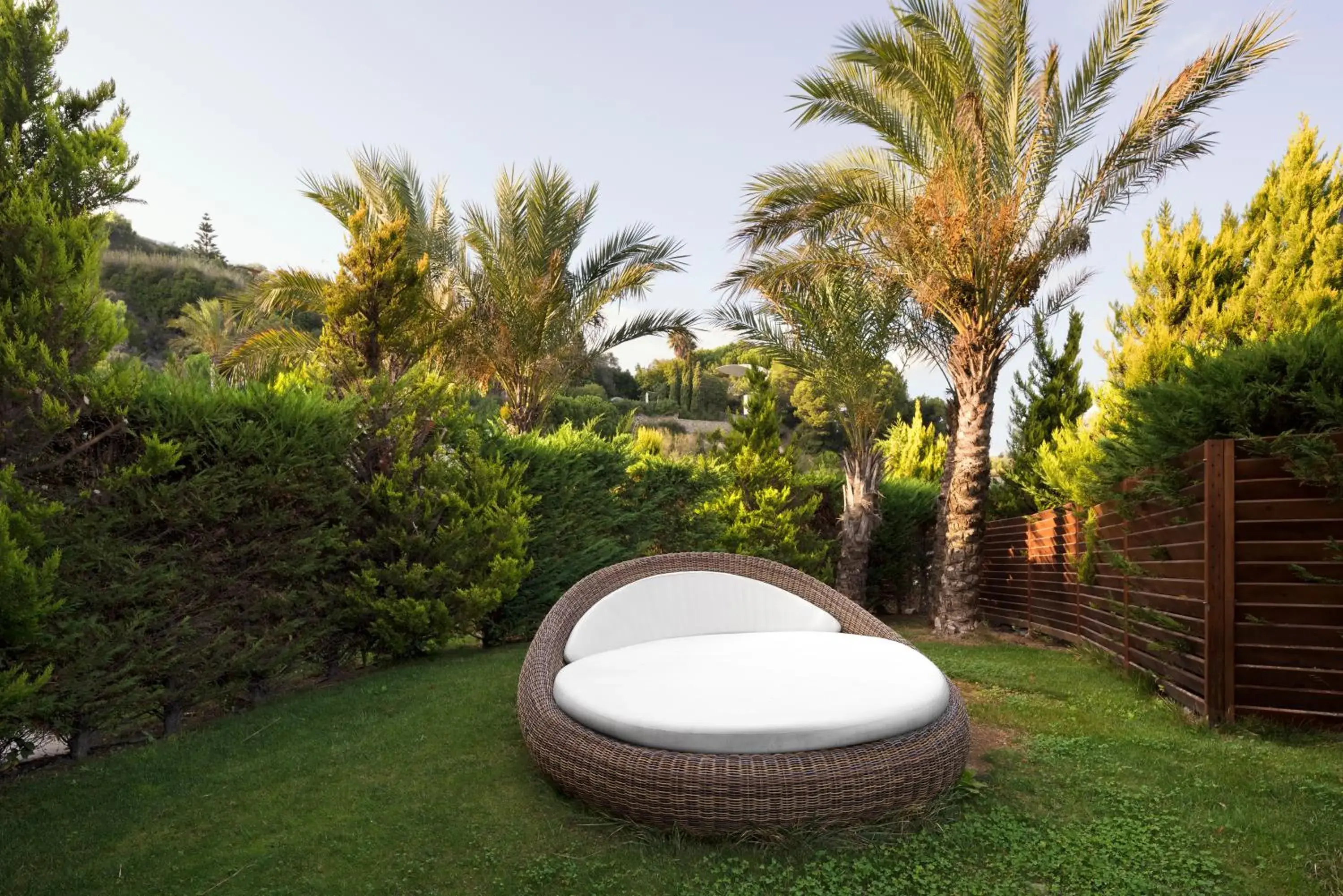 Corner Deluxe Double Room with Private Garden with Sea View in Hotel Riviera dei Fiori Corner Deluxe Double Room with Private Garden with Sea View in Hotel Riviera dei Fiori