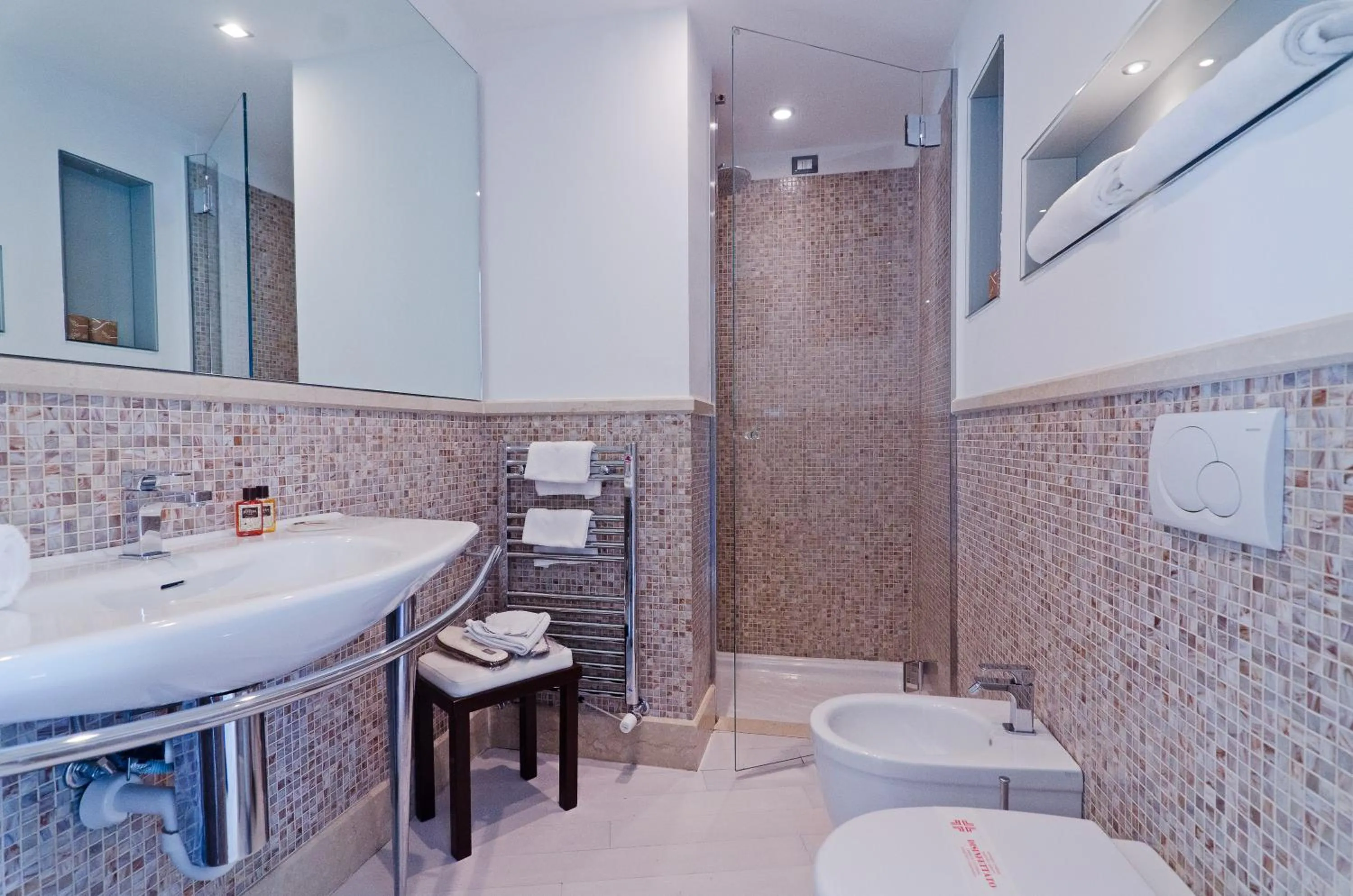 Shower in Hotel Riviera dei Fiori