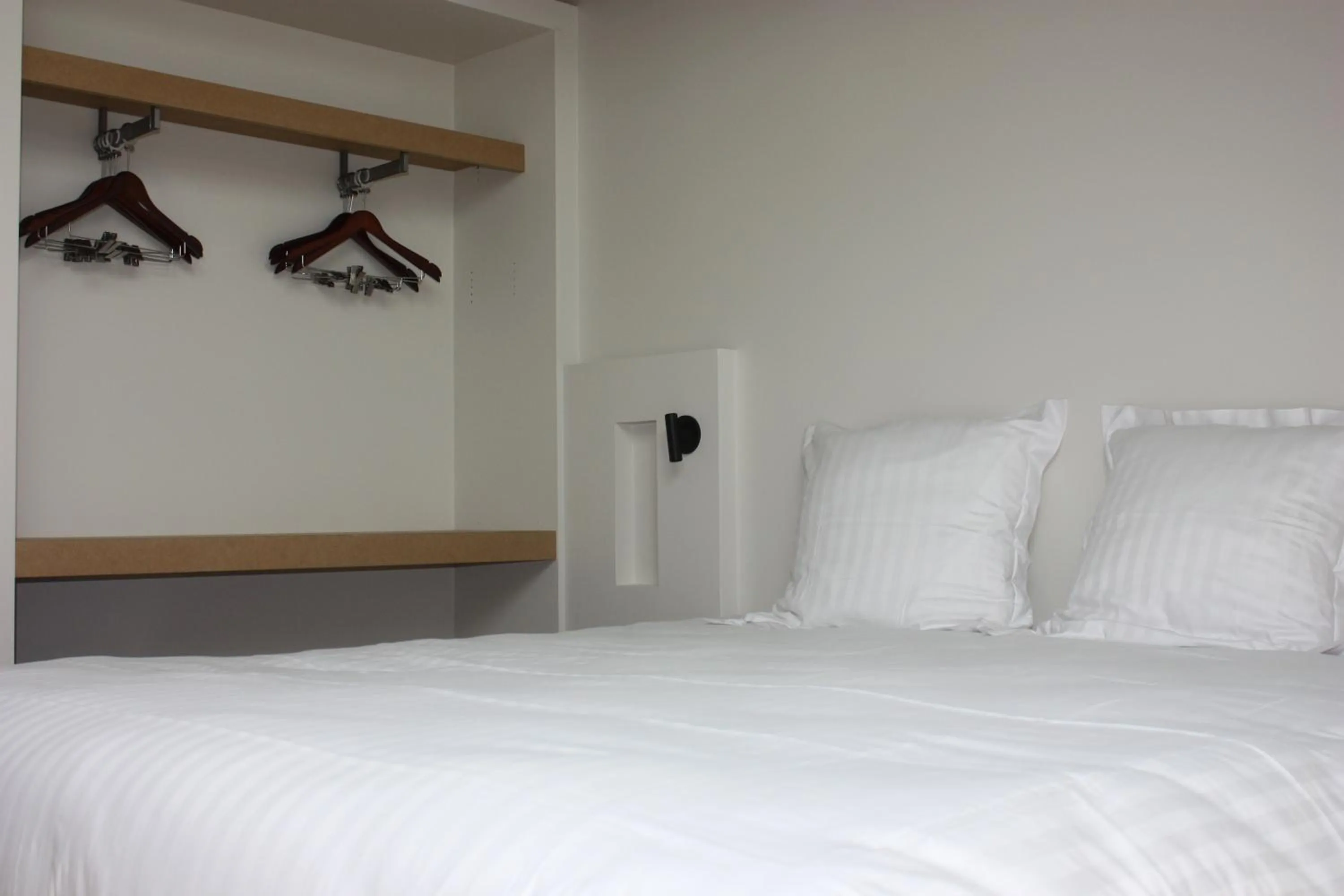 Bed in La Ferme Blanche, The Originals Relais