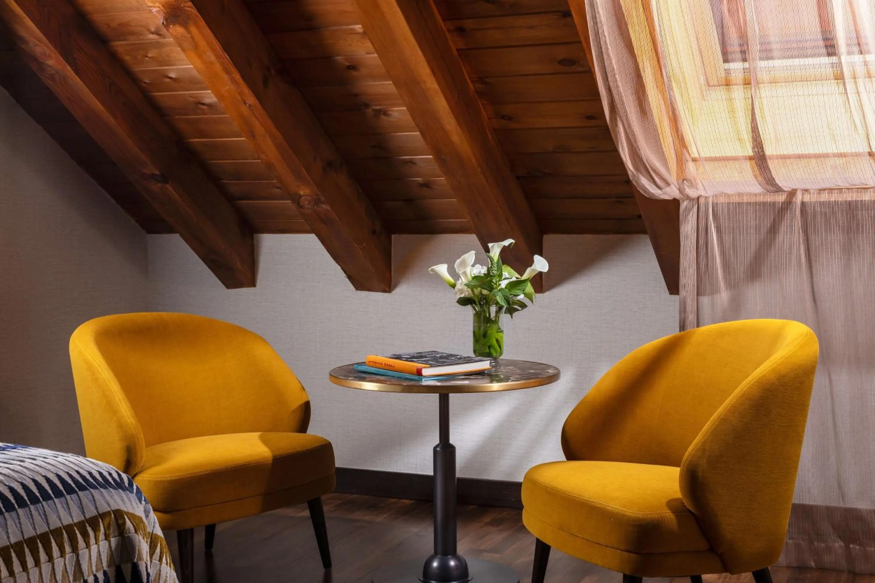 Bedroom in NH Collection Madrid Palacio de Tepa