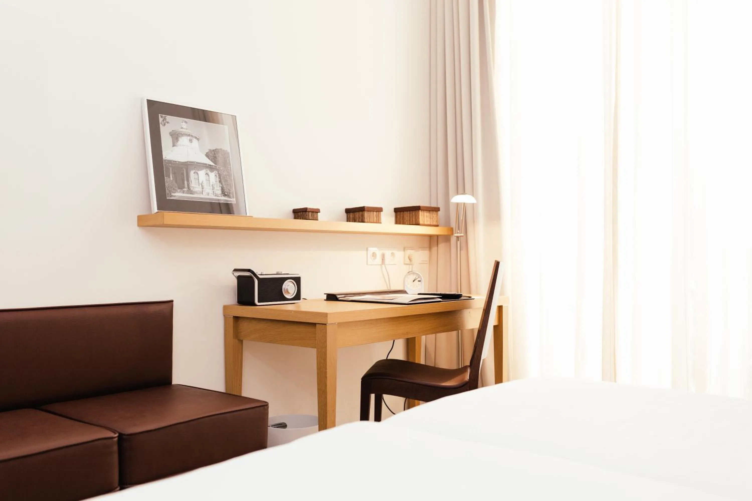 Photo of the whole room, Bed in Hotel Brandenburger Tor Potsdam