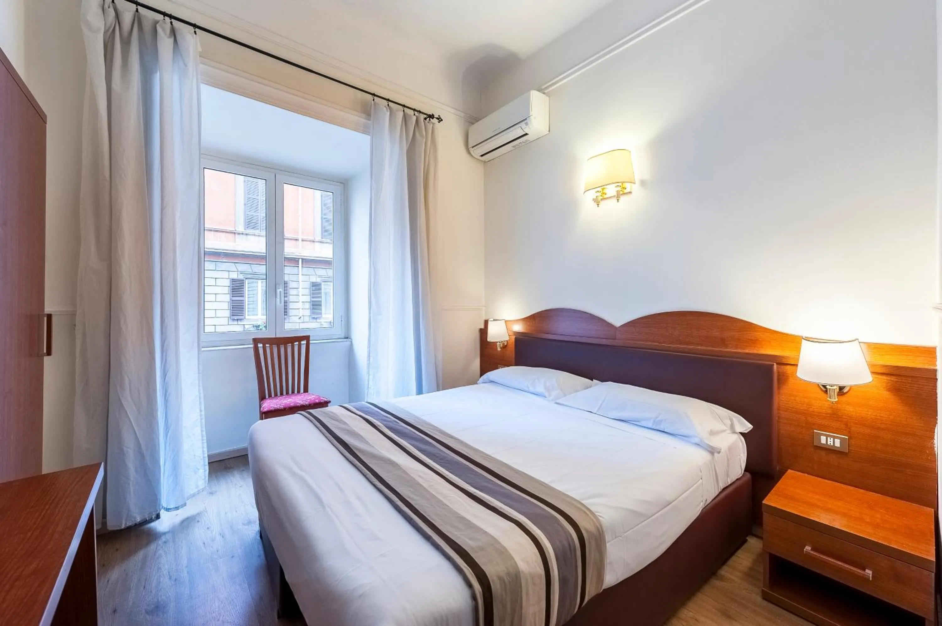 Bed in Hotel California