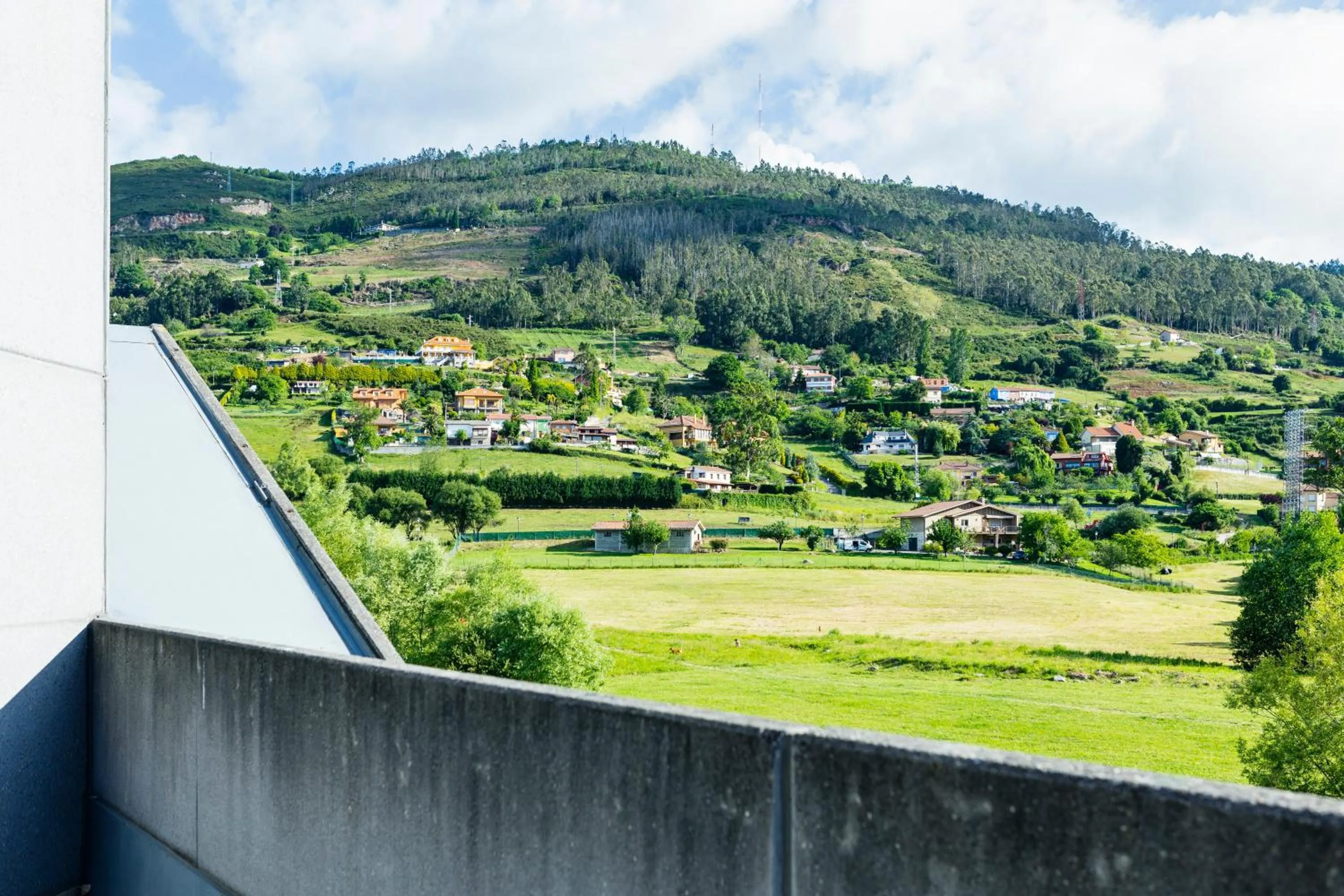 Garden view in Ibis Budget Oviedo