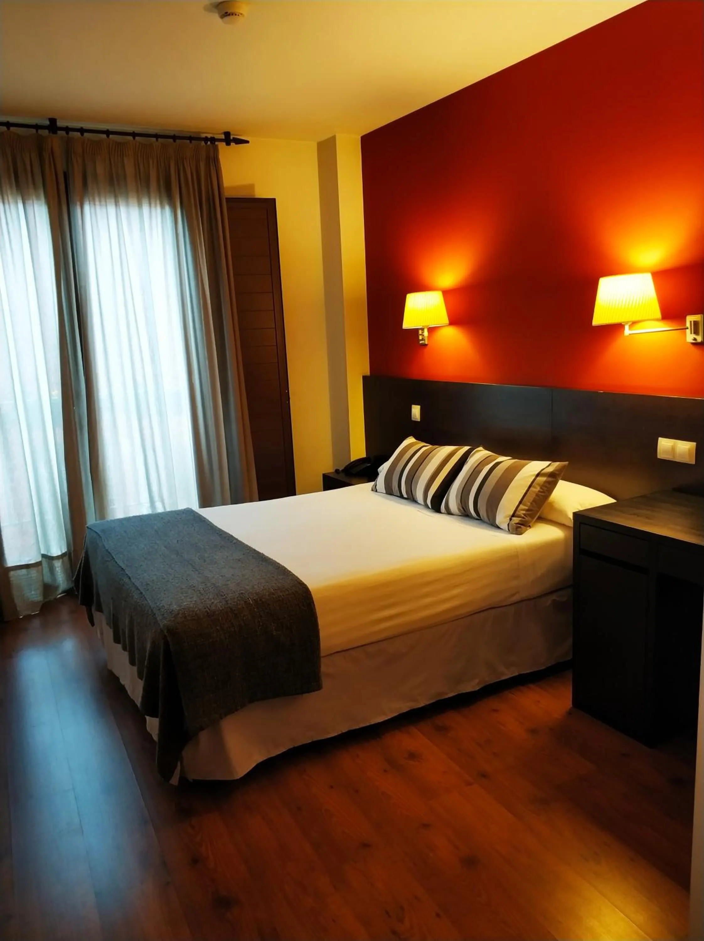 Bed in Hotel Puerta del Arco