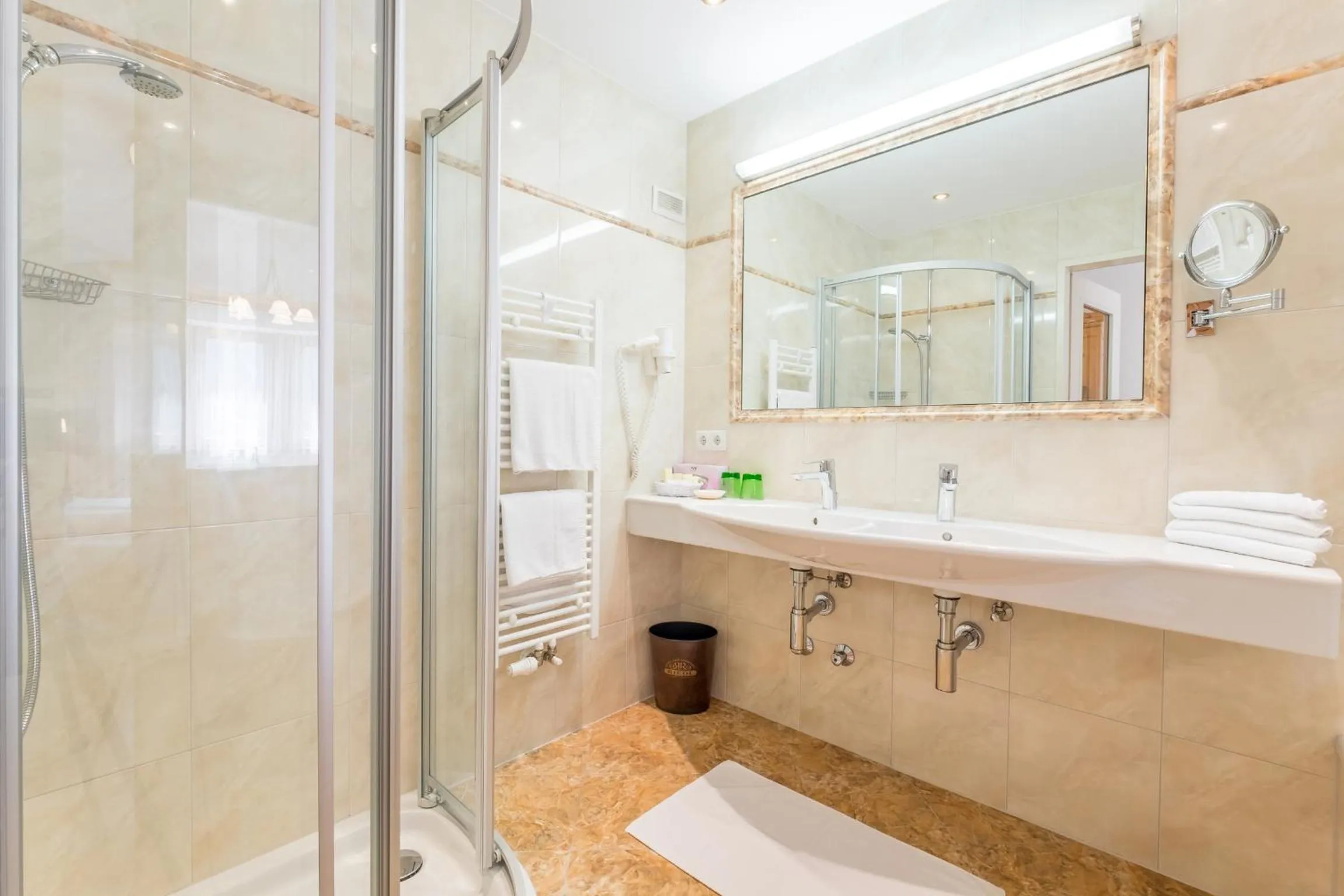 Bathroom in Hotel Riedl im Zillertal