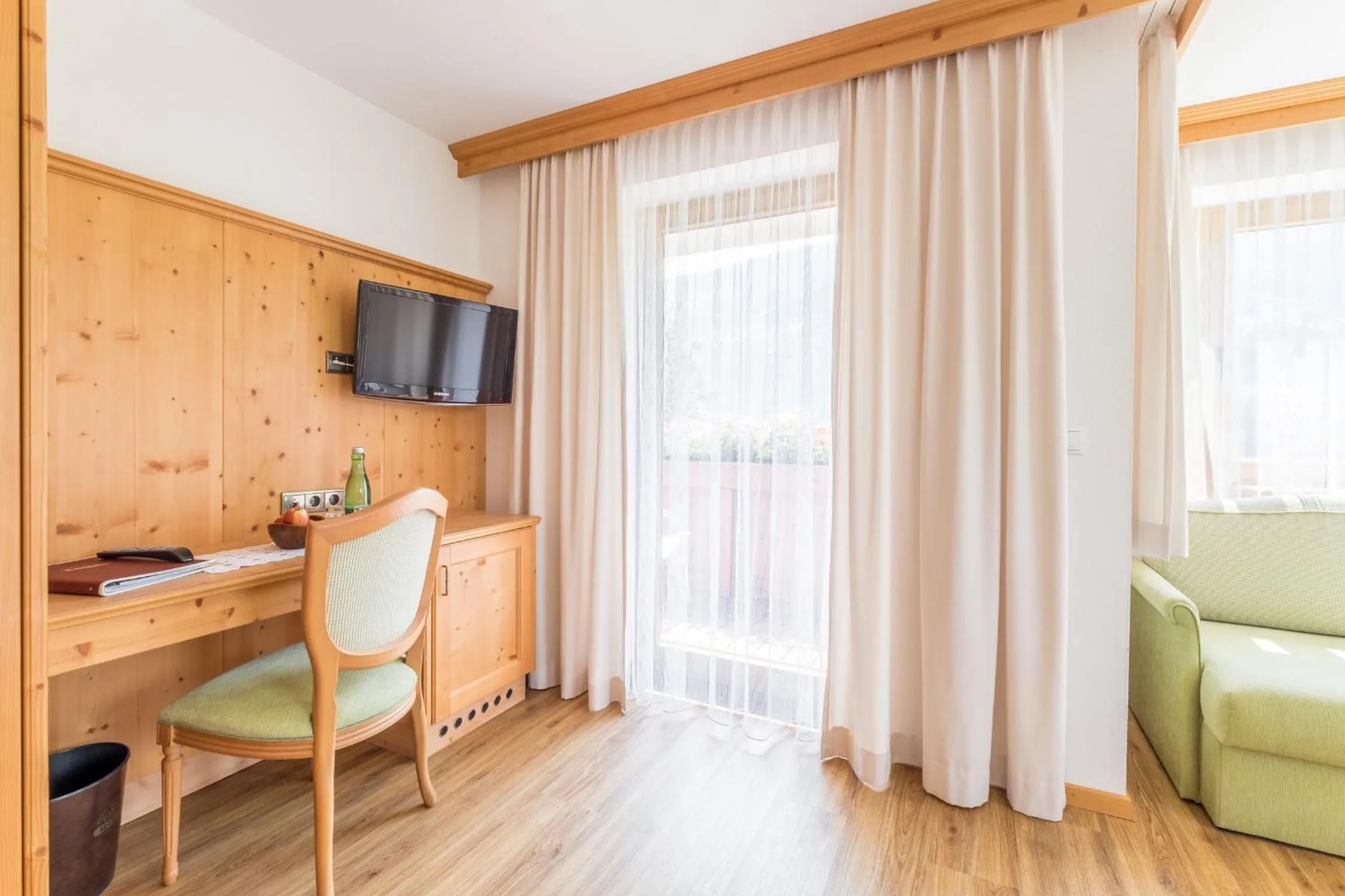 TV and multimedia in Hotel Riedl im Zillertal