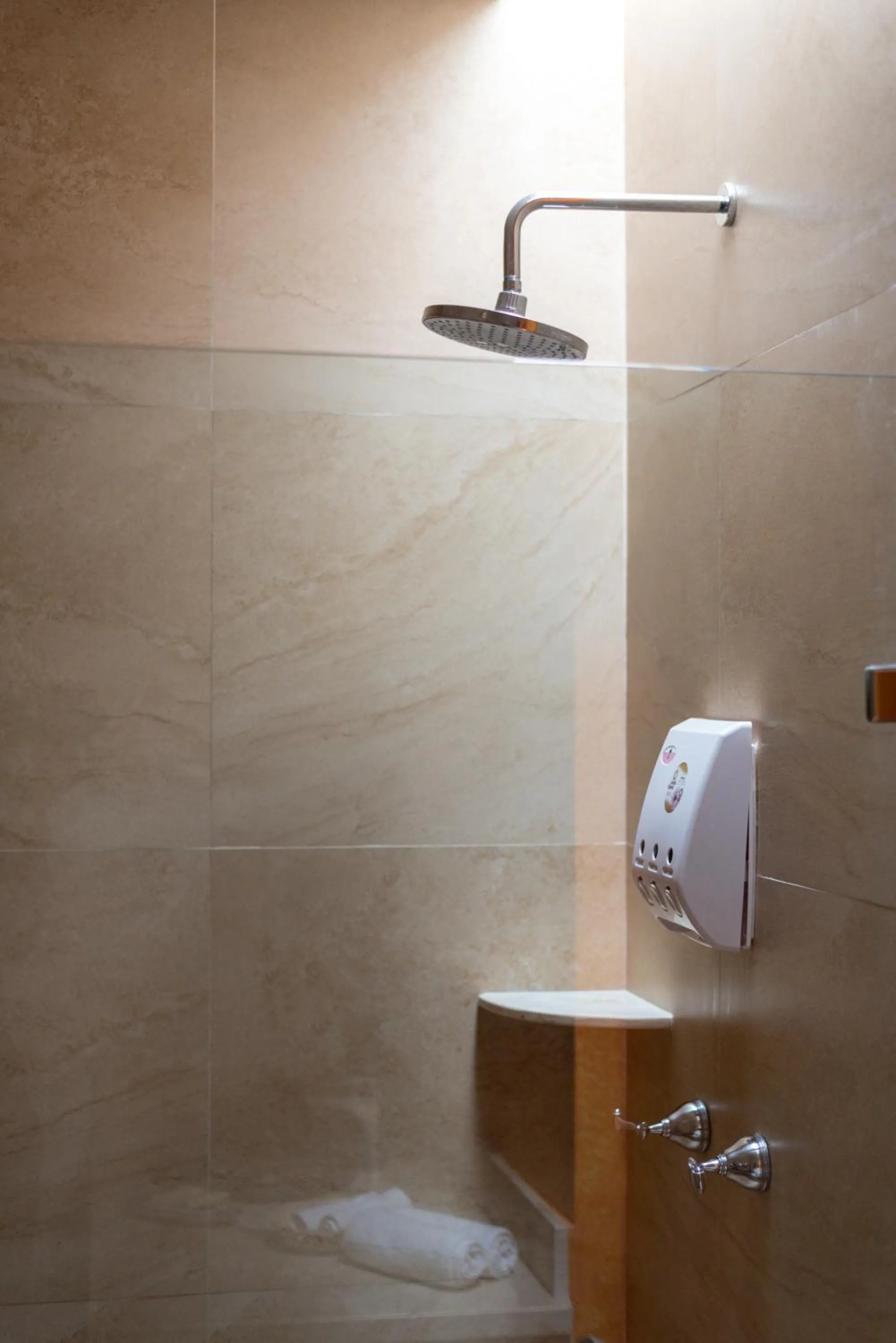 Bathroom in Casa Lotería -Pueblito Sayulita- Colorful, Family and Relax Experience with Private Parking and Pool