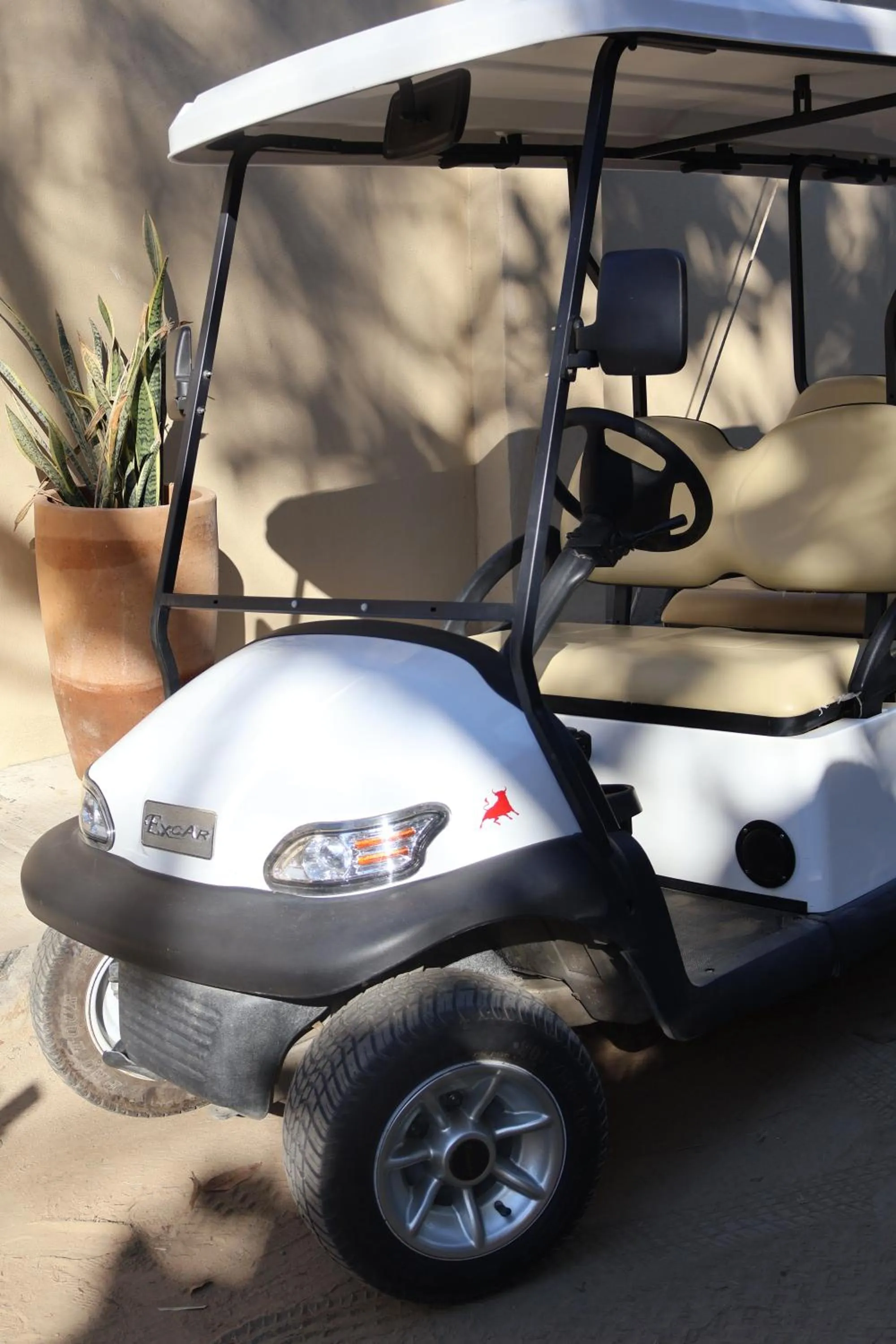 Parking in Casa Lotería -Pueblito Sayulita- Colorful, Family and Relax Experience with Private Parking and Pool