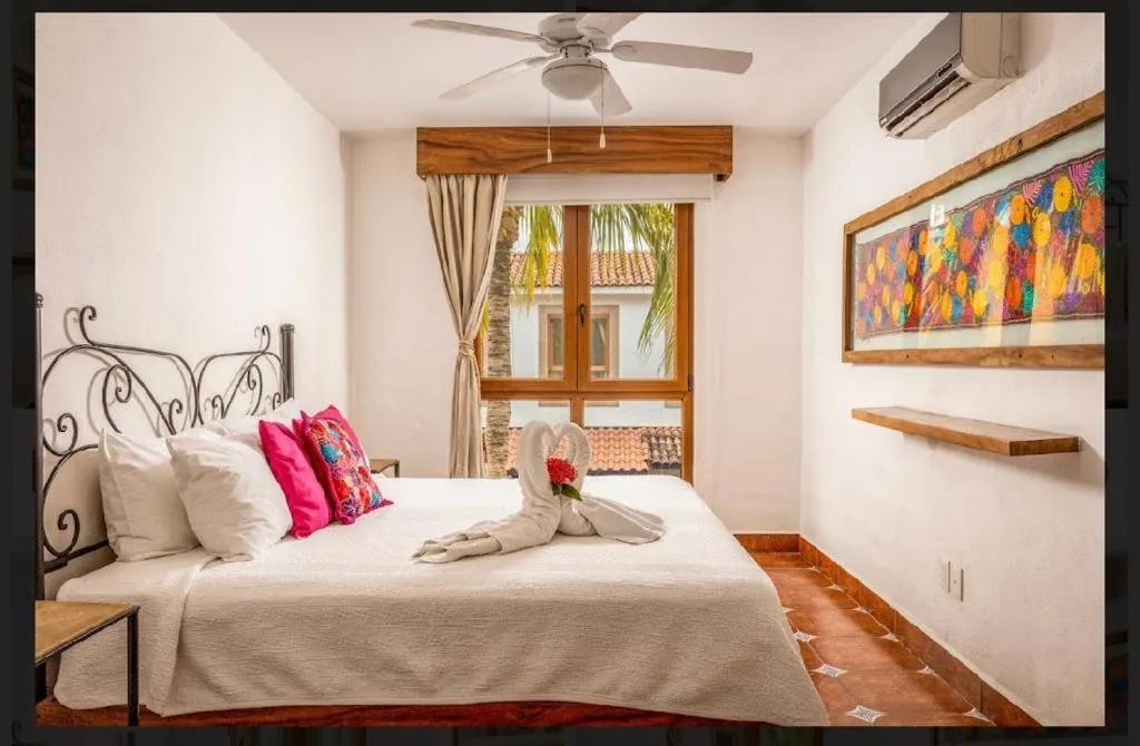 Bed in Casa Lotería -Pueblito Sayulita- Colorful, Family and Relax Experience with Private Parking and Pool