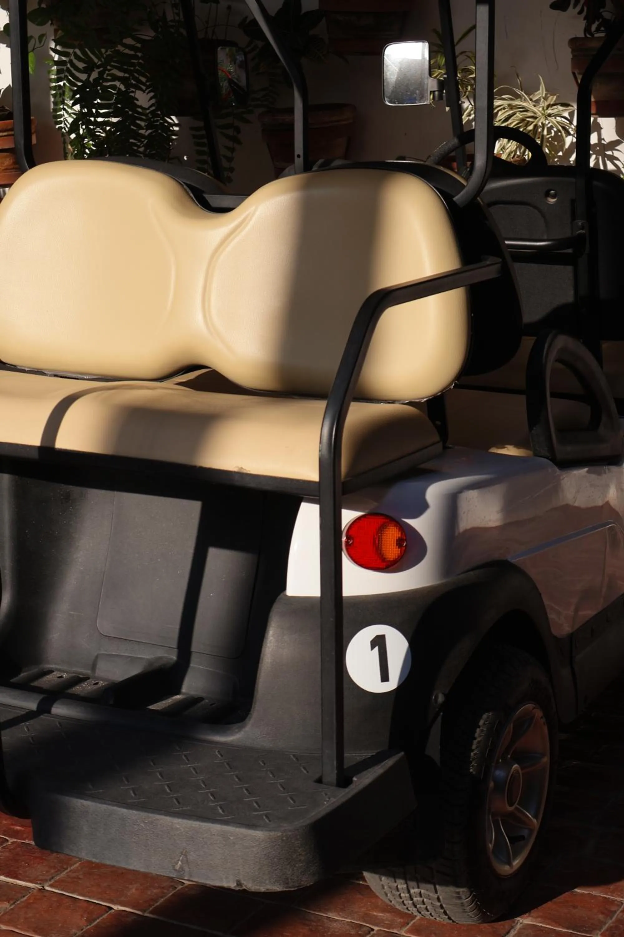 Parking in Casa Lotería -Pueblito Sayulita- Colorful, Family and Relax Experience with Private Parking and Pool