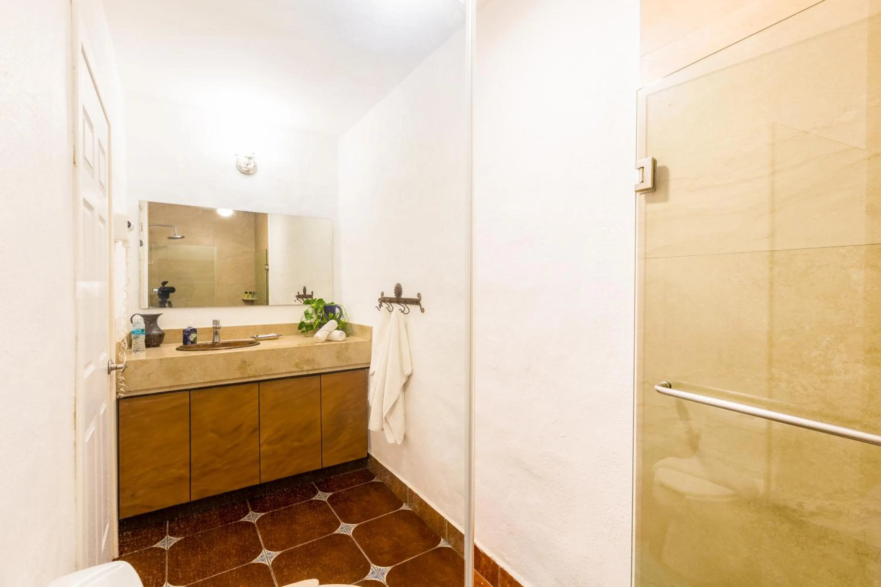 Shower in Casa Lotería -Pueblito Sayulita- Colorful, Family and Relax Experience with Private Parking and Pool