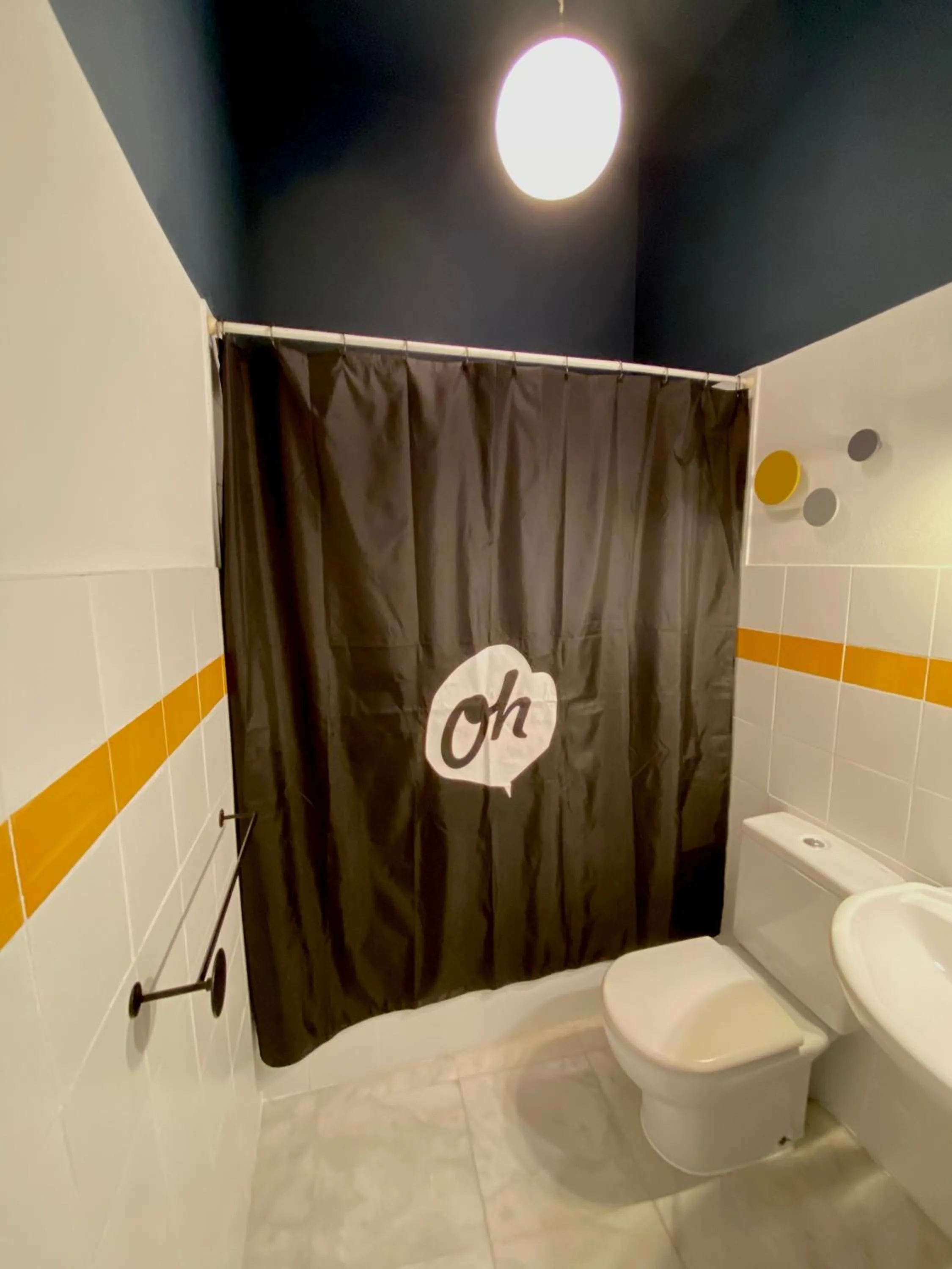 Bathroom in JOY Setas Coworking