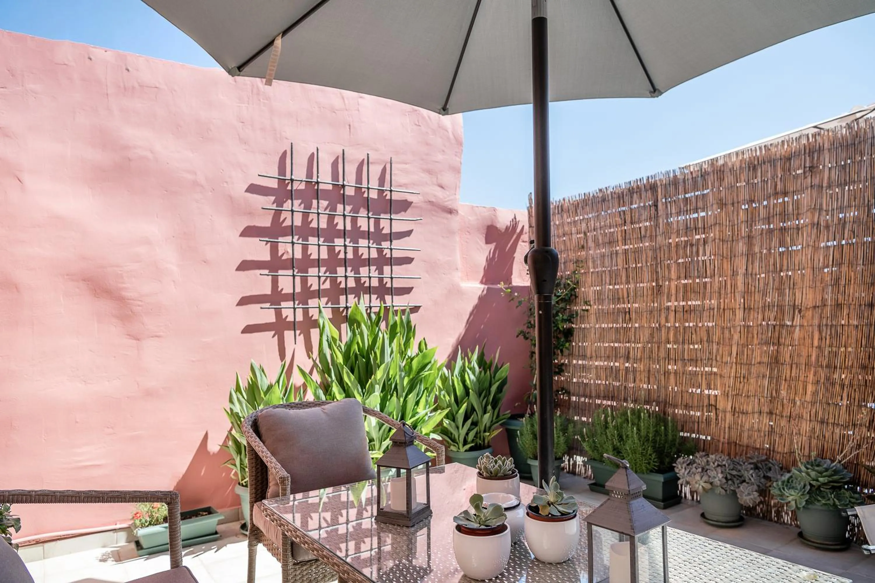 Patio in Viaggio Elegant Rooms