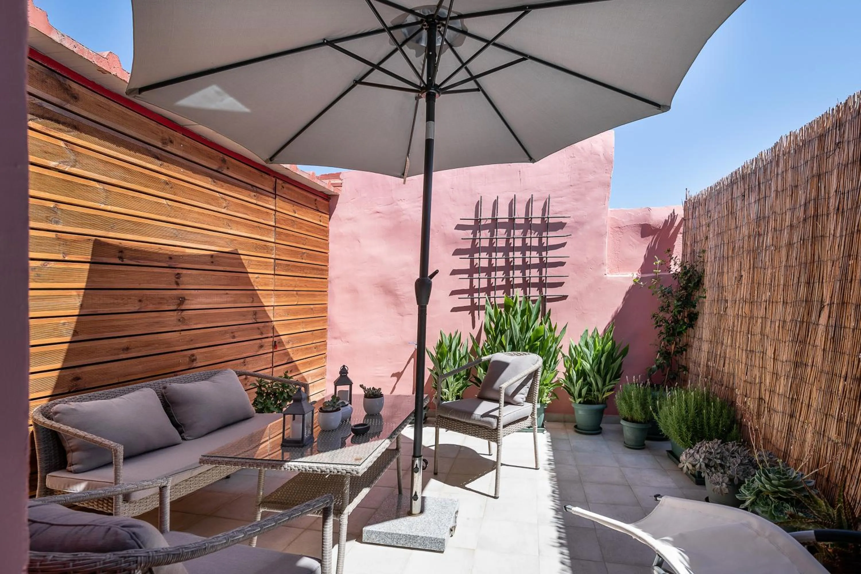 Patio in Viaggio Elegant Rooms