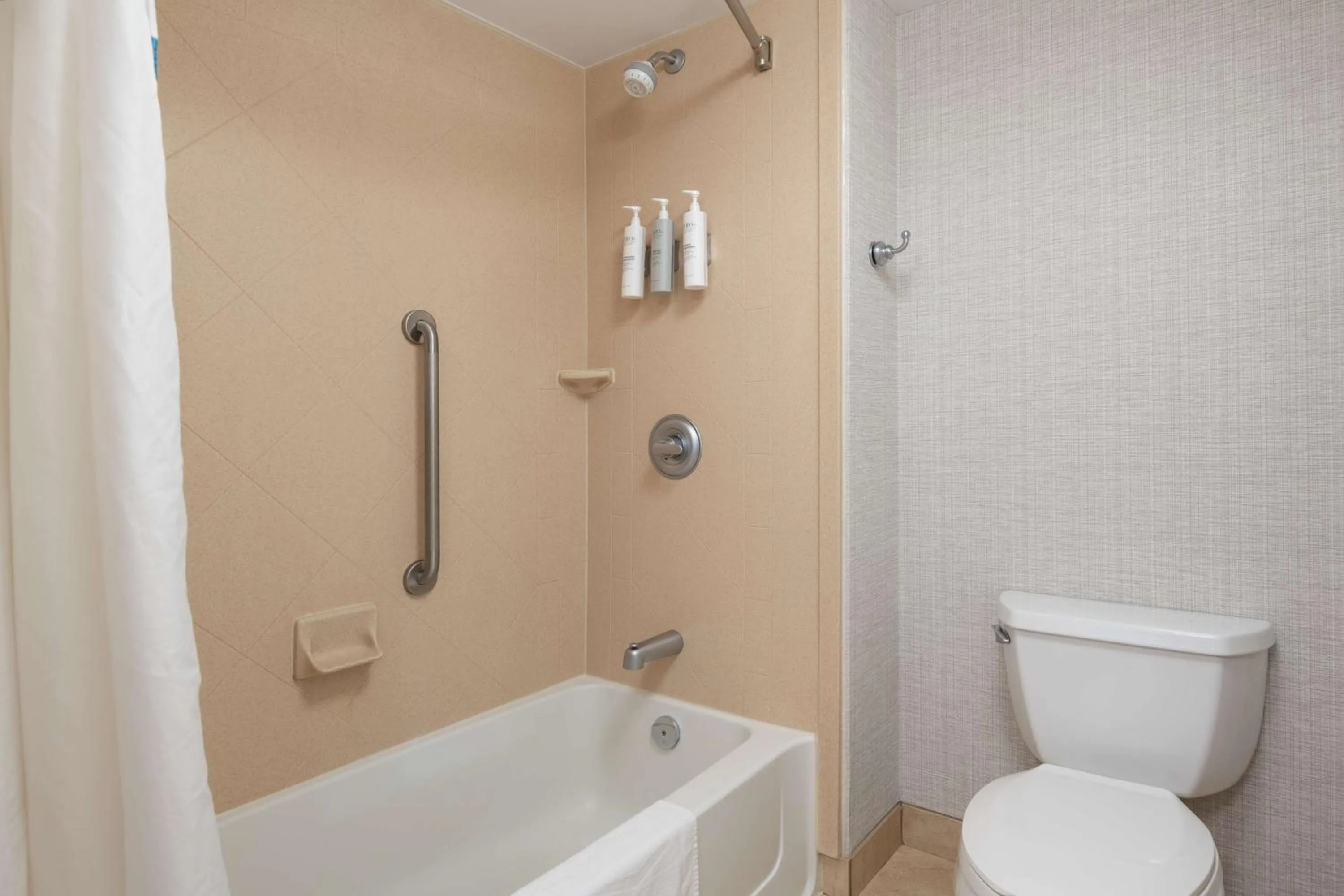 Bathroom in Hampton Inn & Suites by Hilton Moncton