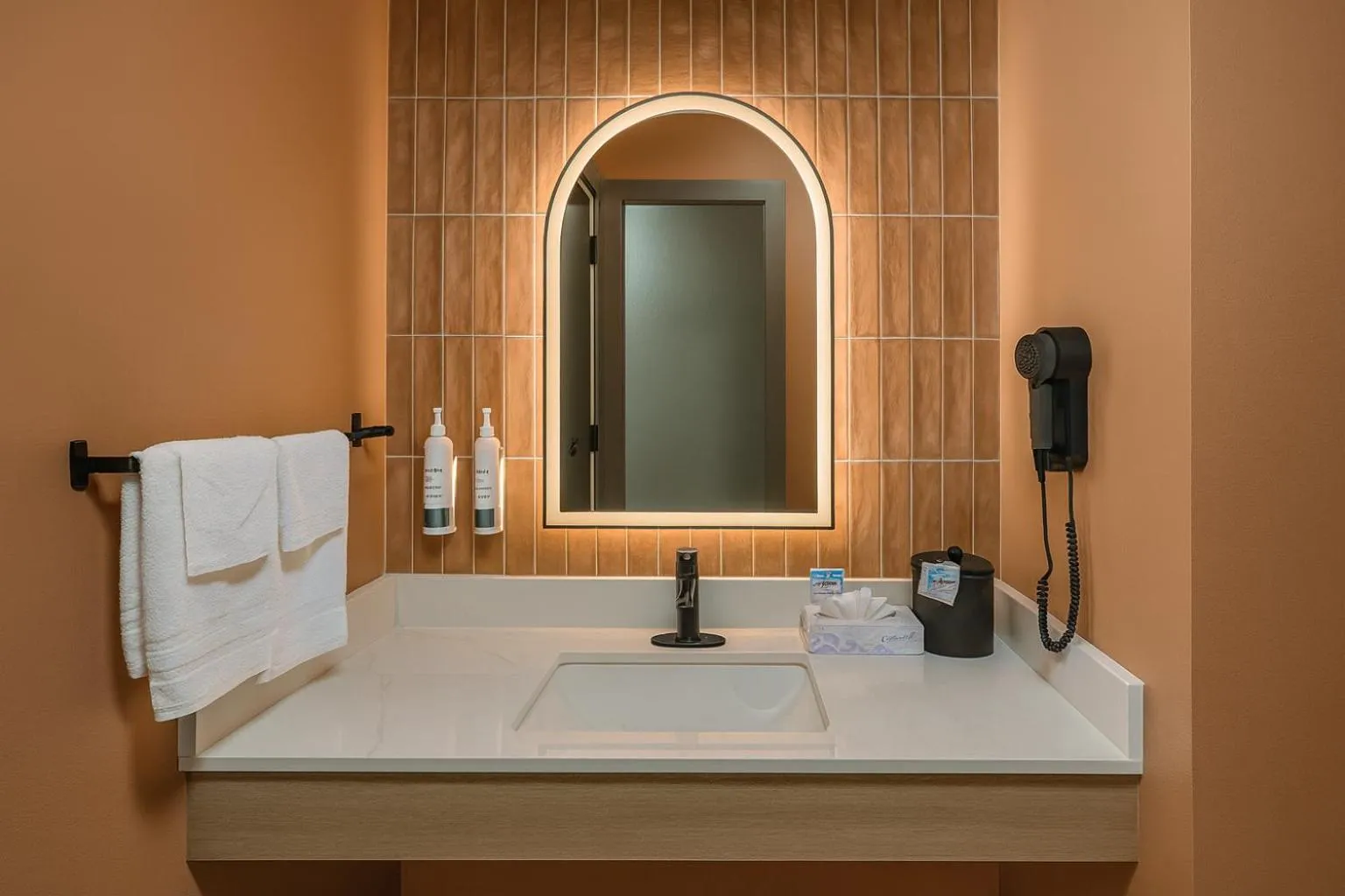 Bathroom in Granada Inn