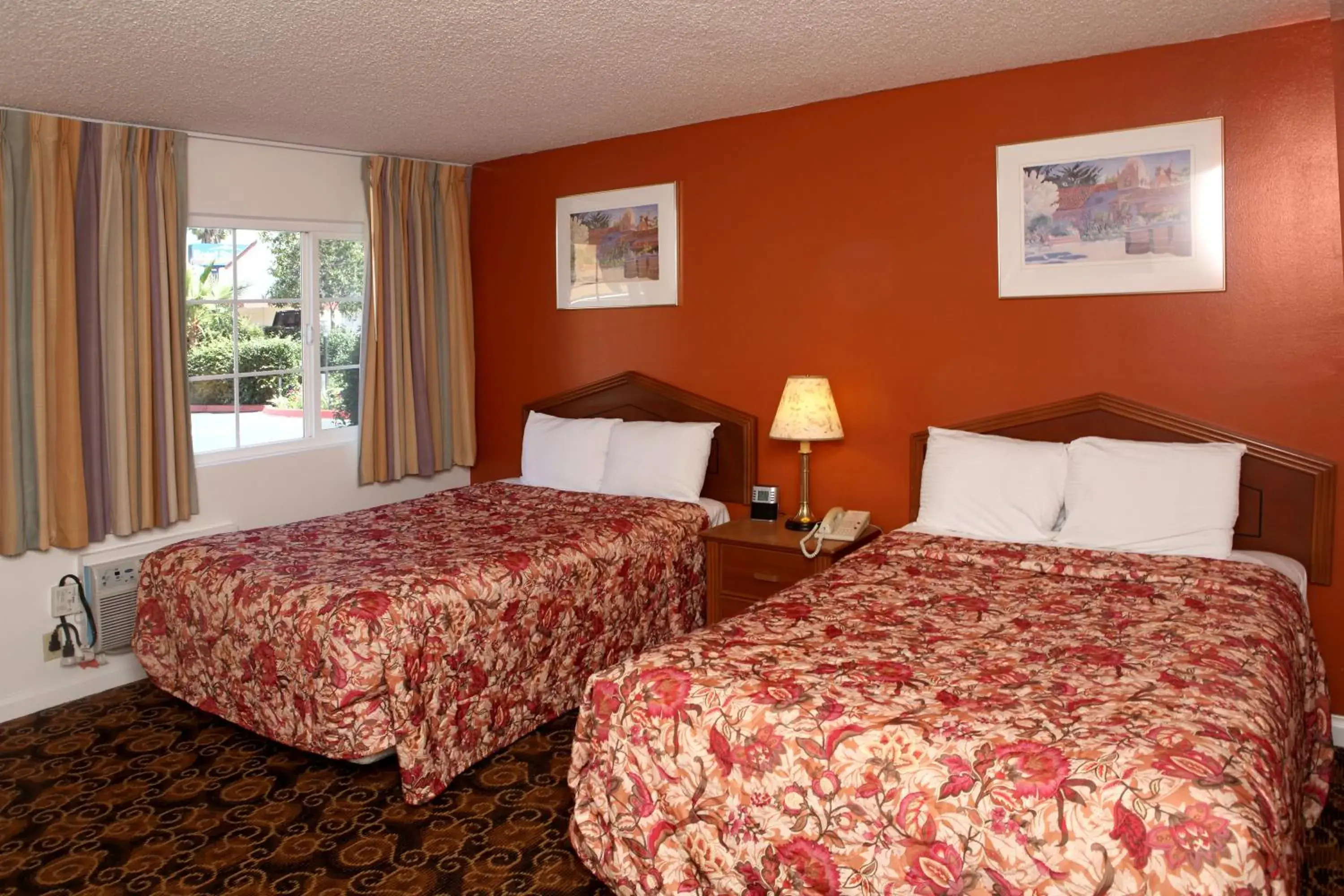 Double Room - Non-Smoking in Granada Inn Double Room - Non-Smoking in Granada Inn