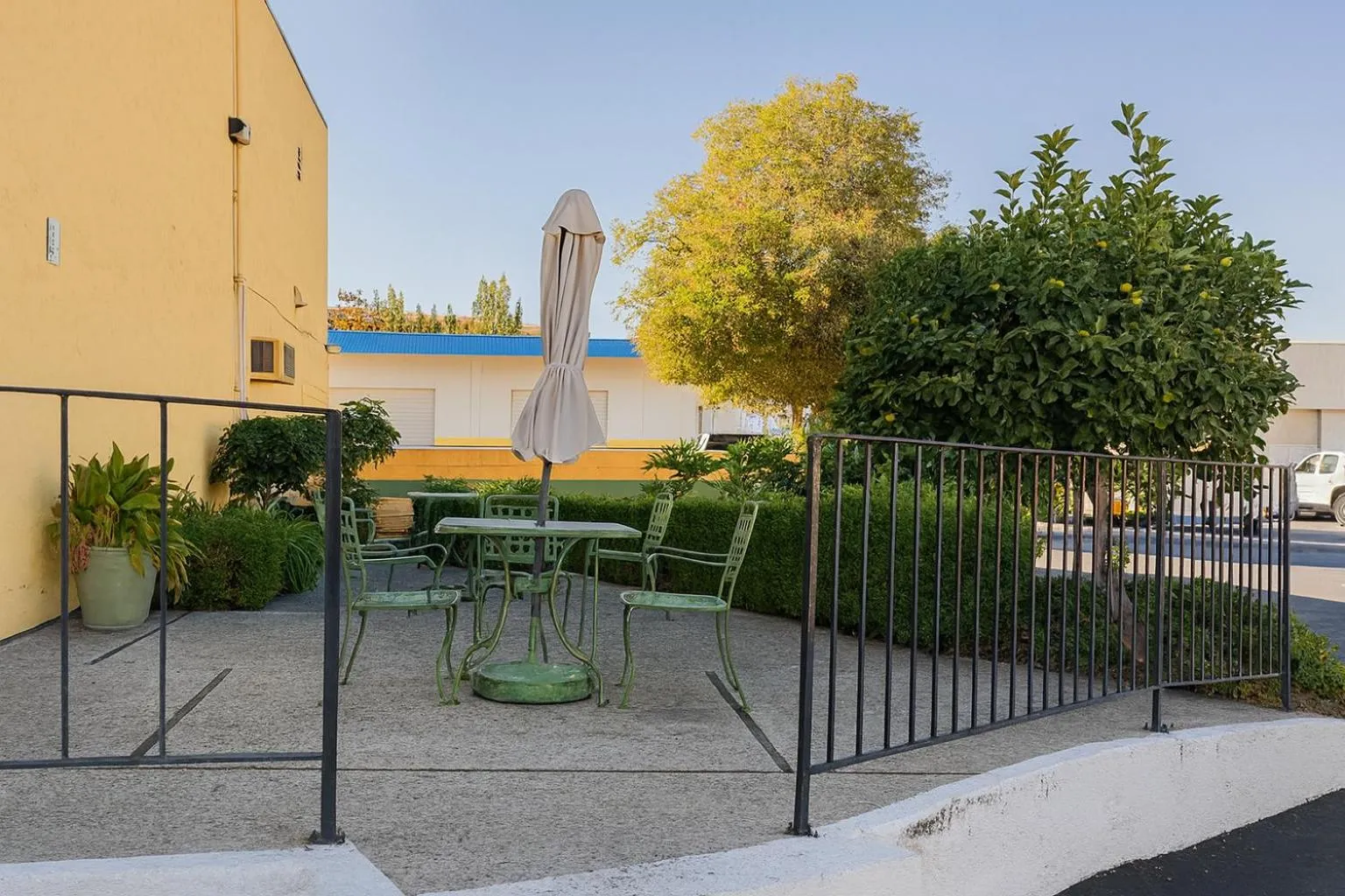 sunbed in Granada Inn