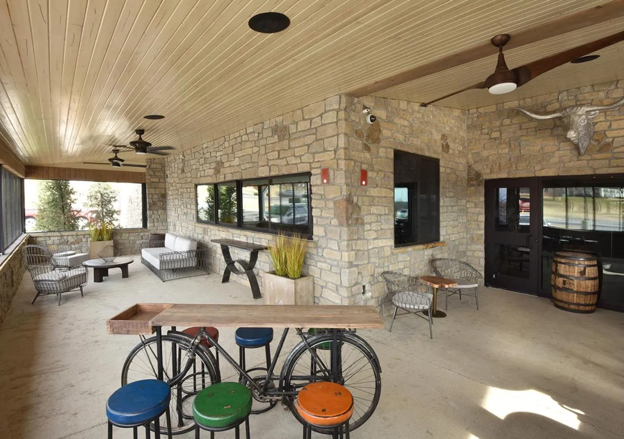 Balcony/Terrace in Stoney Creek Hotel Tulsa - Broken Arrow
