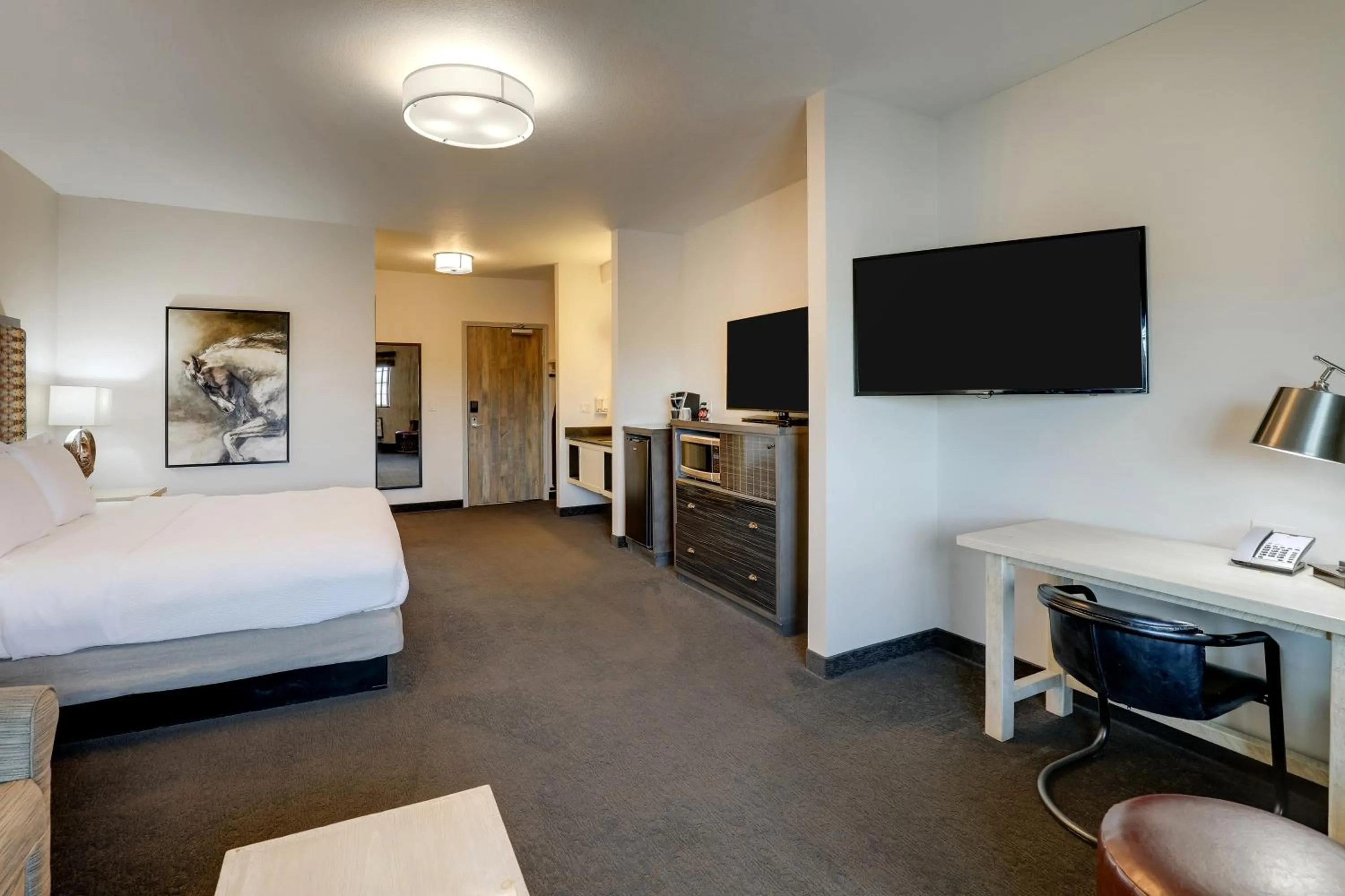 Bed in Stoney Creek Hotel Tulsa - Broken Arrow