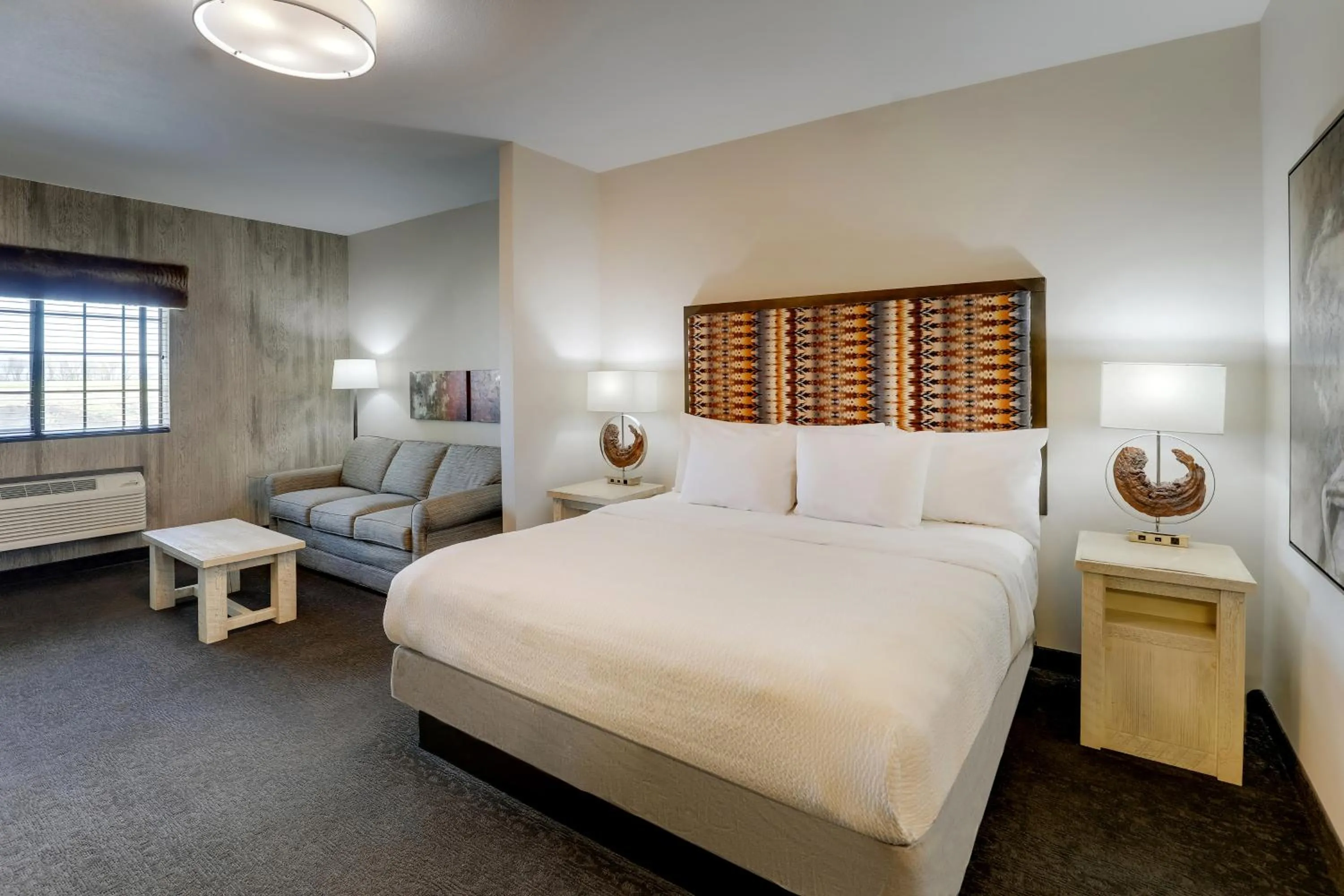 Bed in Stoney Creek Hotel Tulsa - Broken Arrow