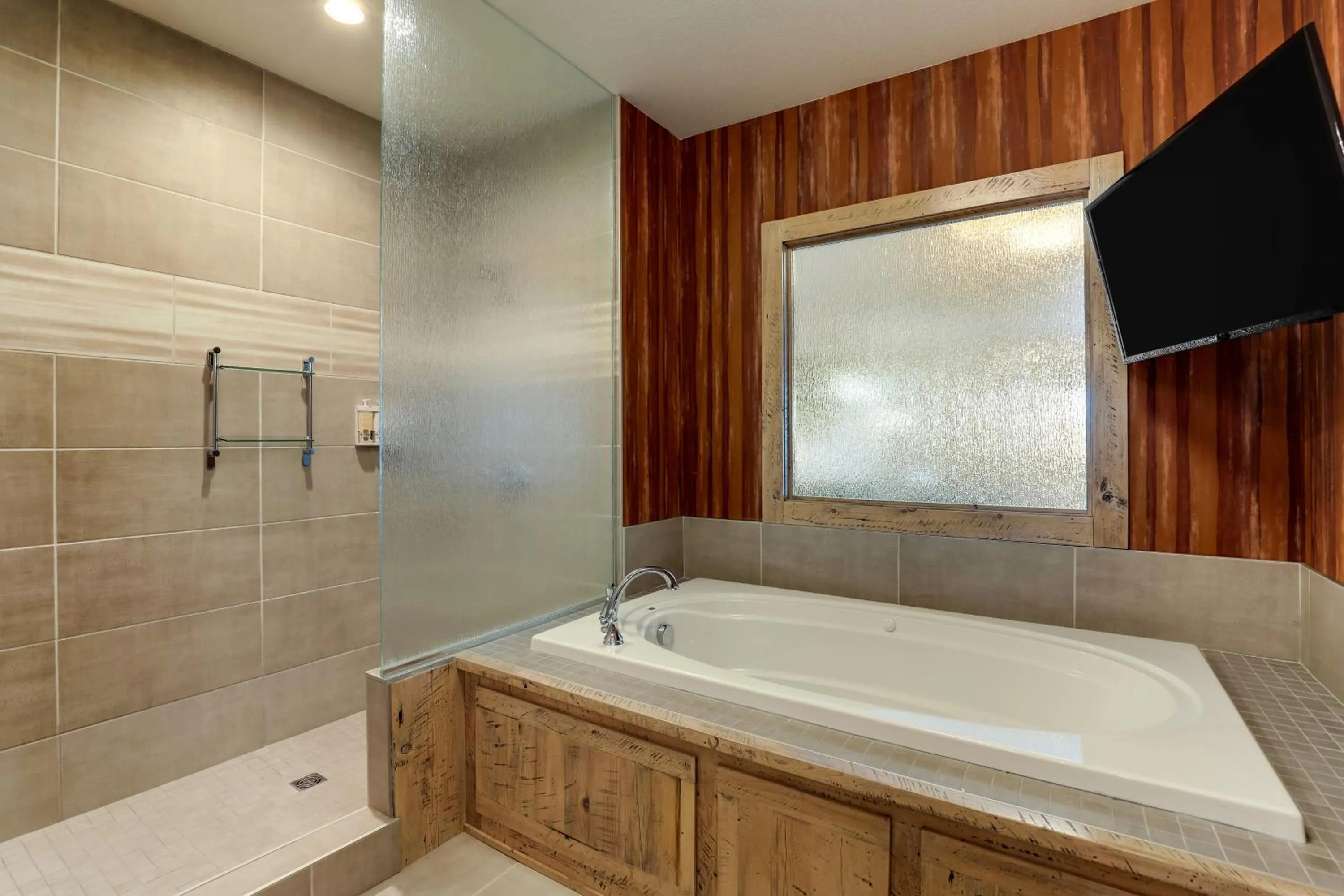 Shower in Stoney Creek Hotel Tulsa - Broken Arrow