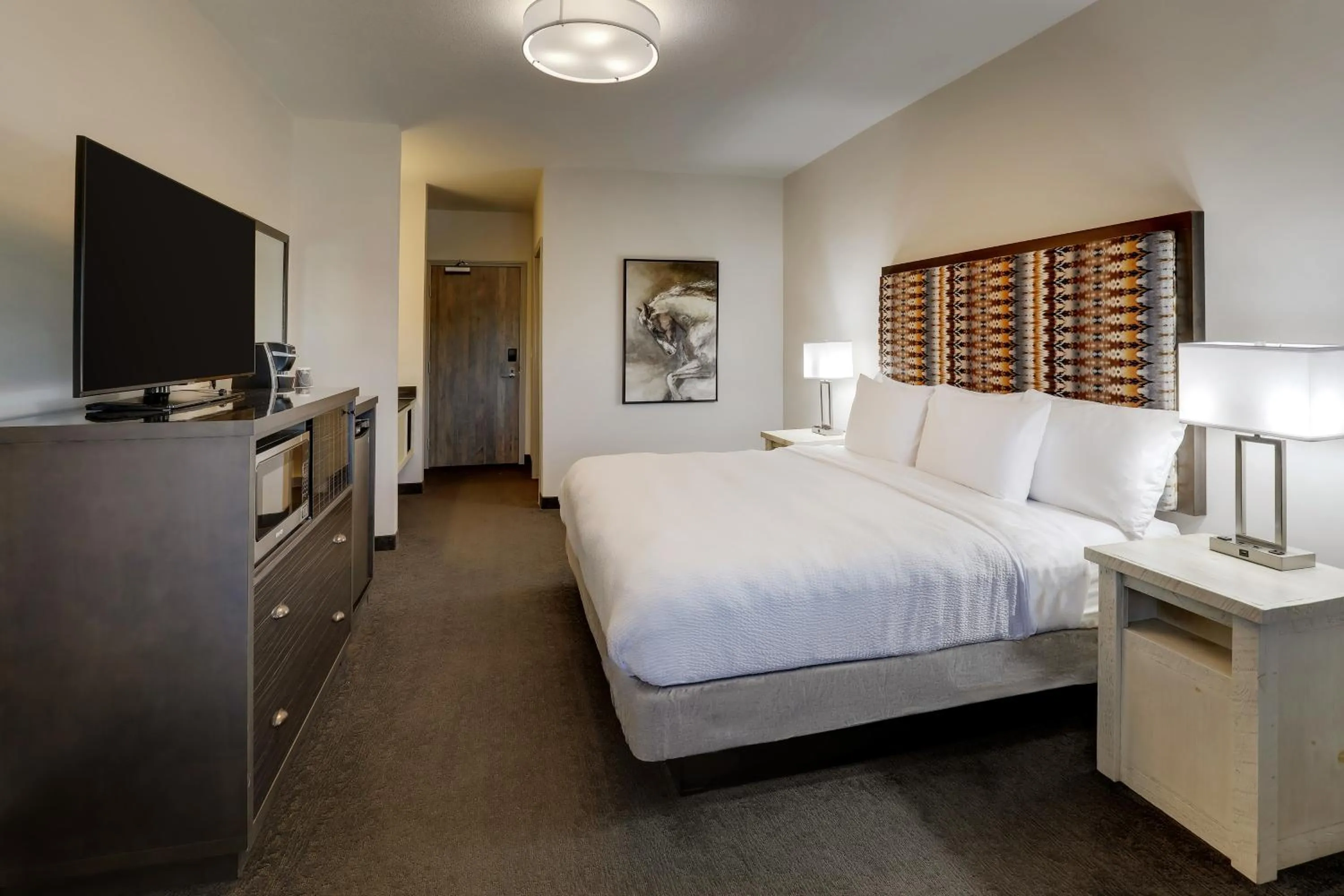 Bed in Stoney Creek Hotel Tulsa - Broken Arrow