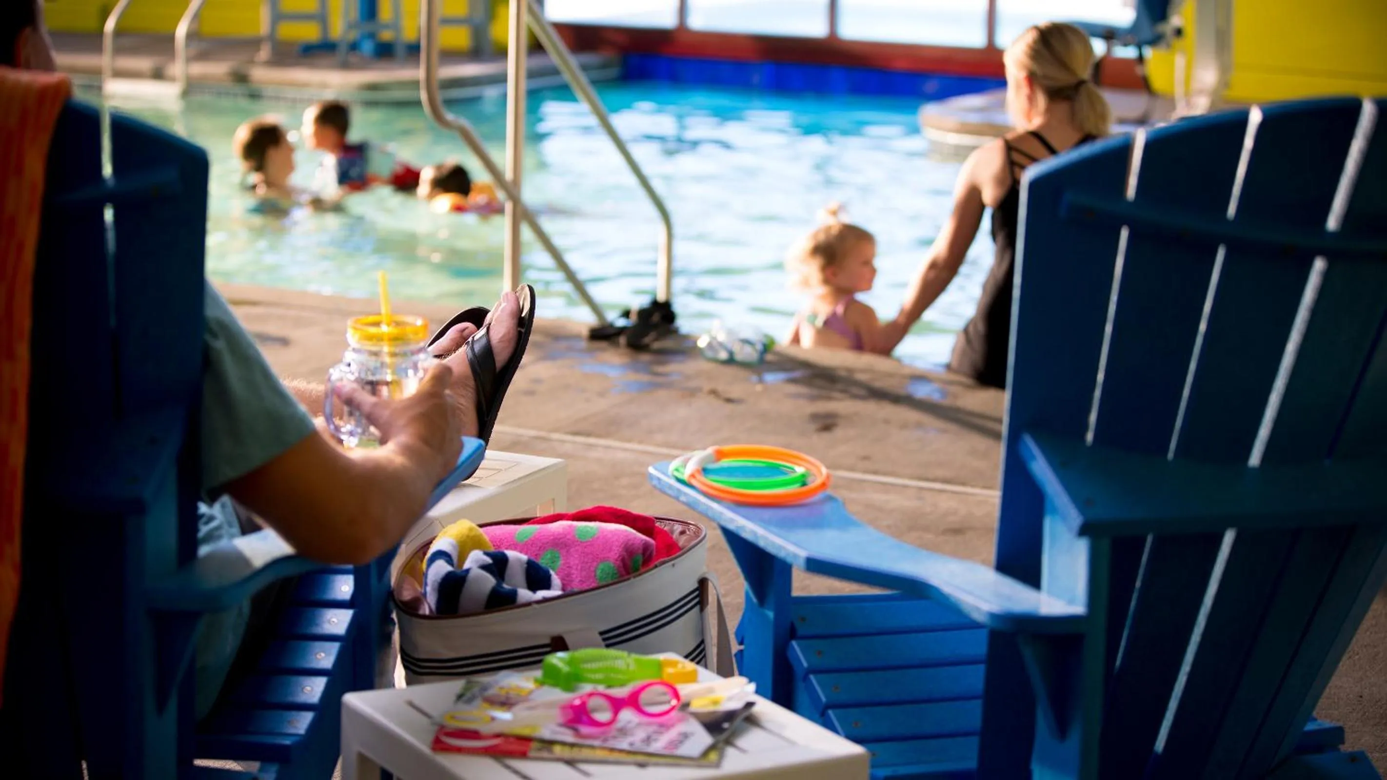 Swimming pool in Stoney Creek Hotel Tulsa - Broken Arrow