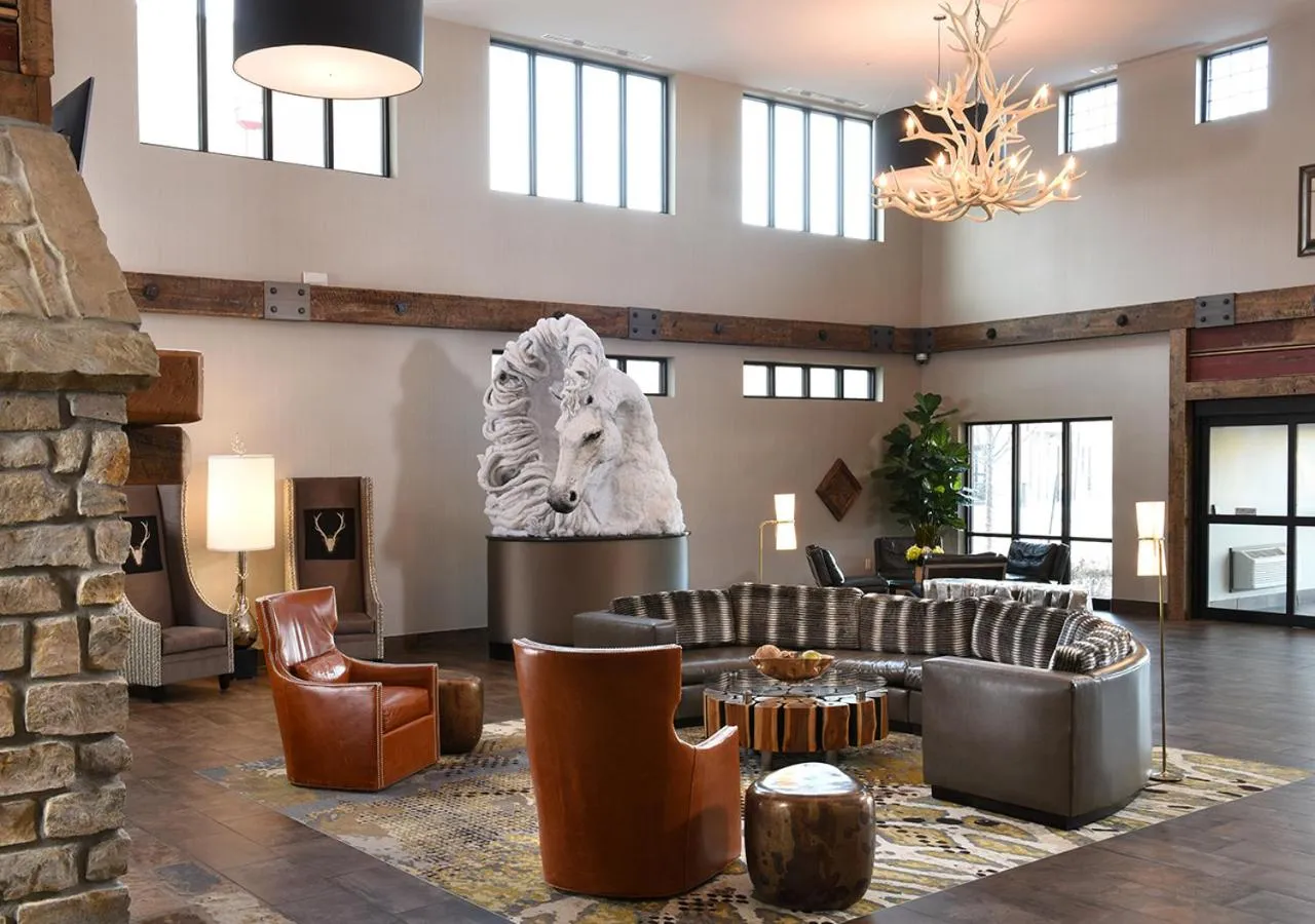 Property building in Stoney Creek Hotel Tulsa - Broken Arrow