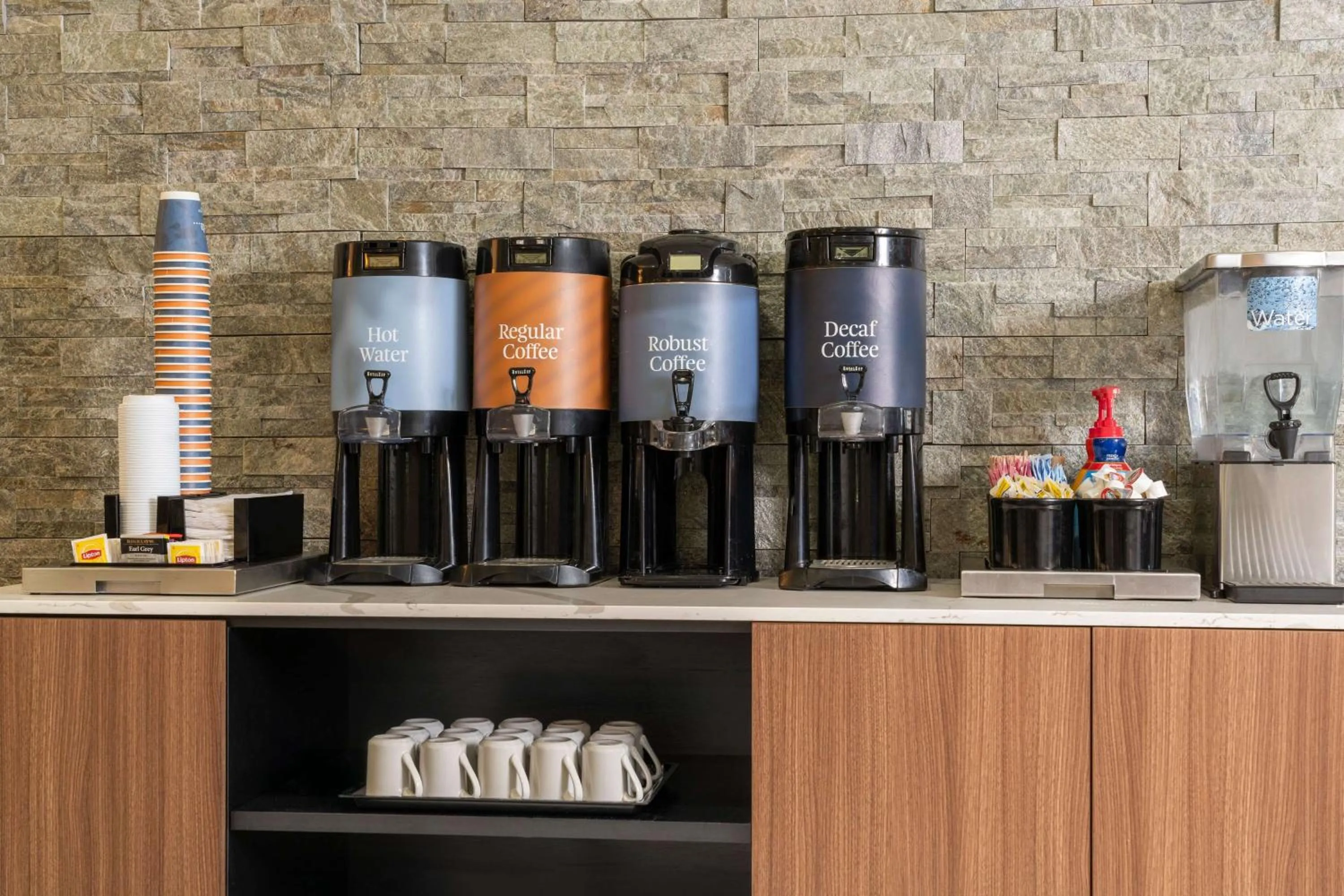 Dining area in Homewood Suites by Hilton Richmond - Airport