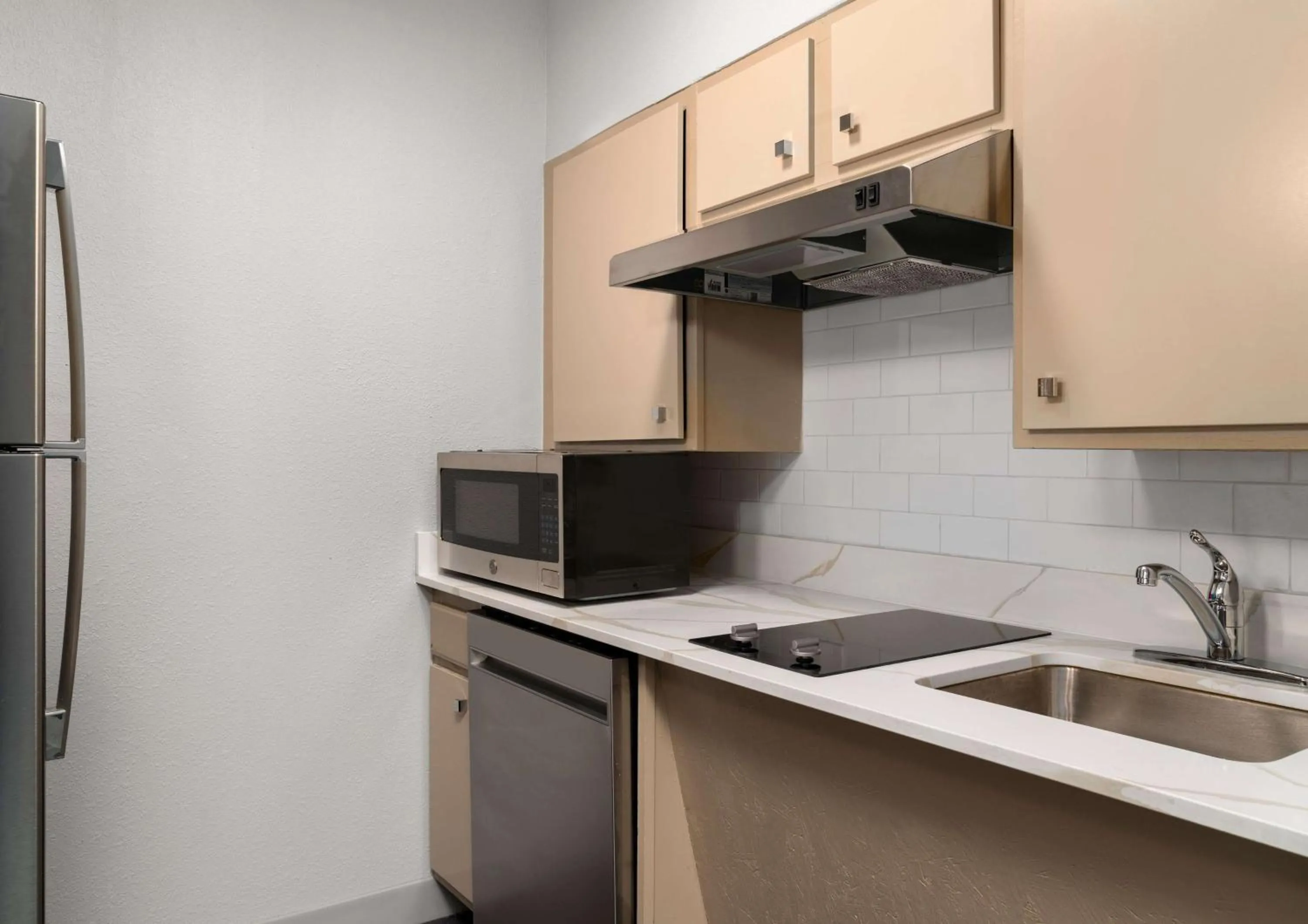 Kitchen or kitchenette in Homewood Suites by Hilton Richmond - Airport