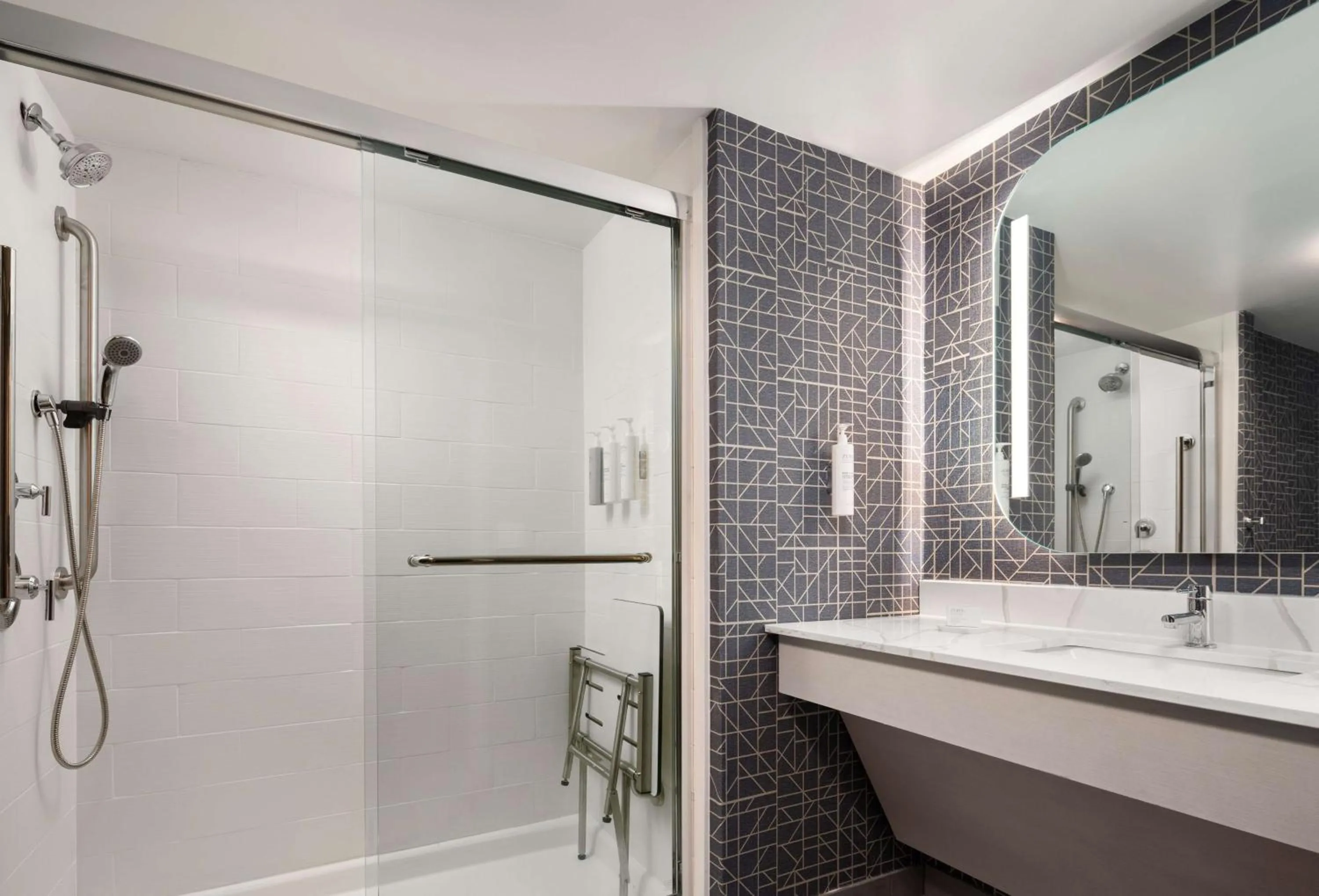 Bathroom in Homewood Suites by Hilton Richmond - Airport