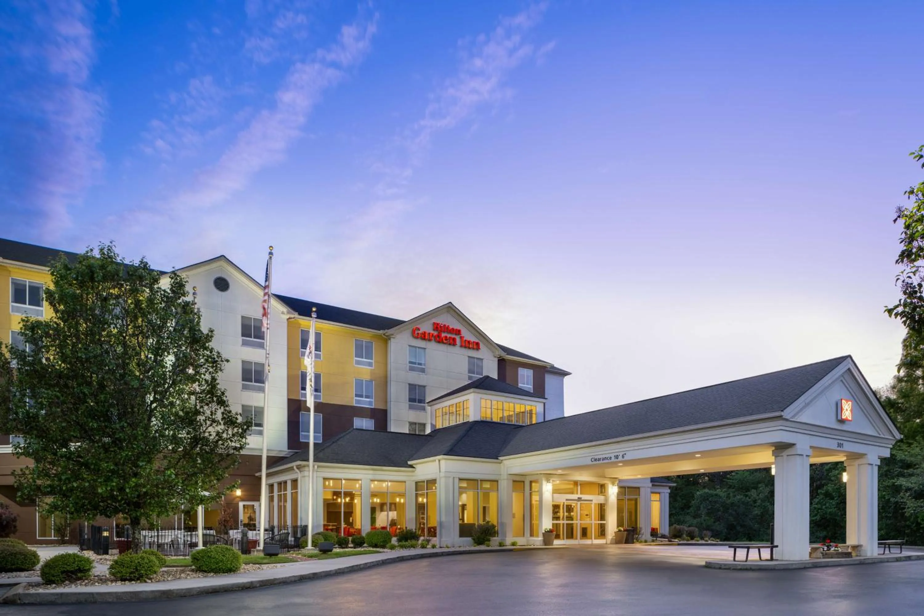 Property building in Hilton Garden Inn Huntsville South/Redstone Arsenal