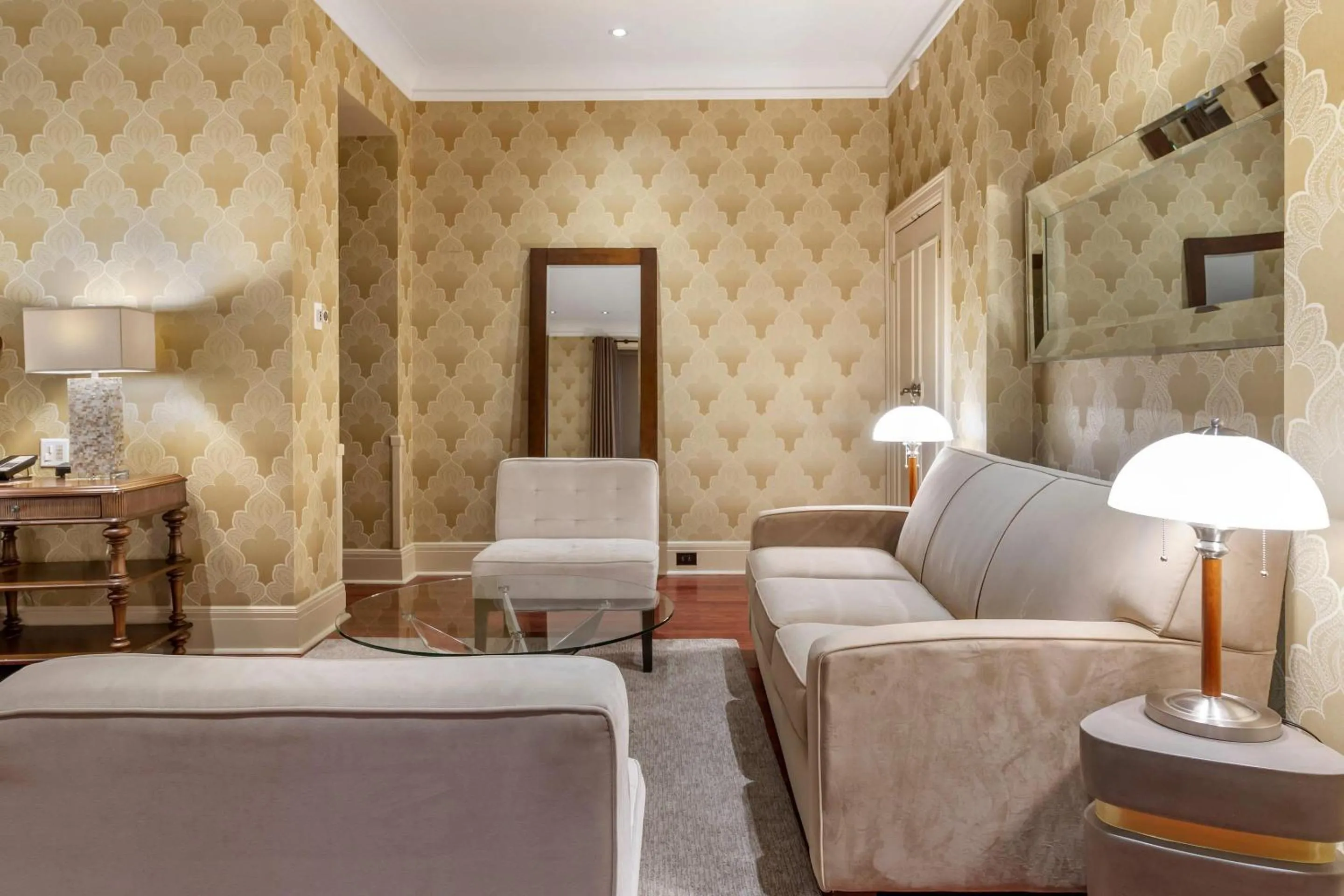 Bedroom, Bed in The Fort Garry Hotel, Spa and Conference Centre, an Ascend Collection Hotel