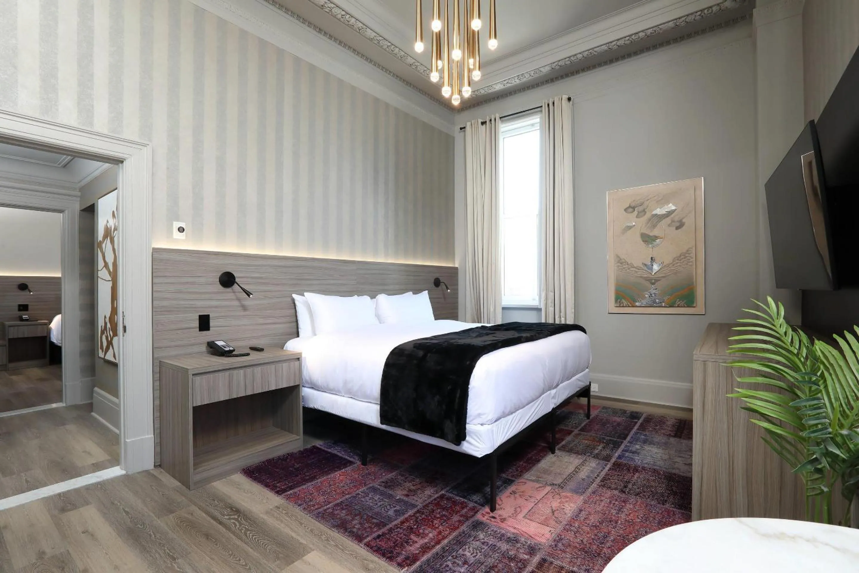 Bedroom, Bed in The Fort Garry Hotel, Spa and Conference Centre, an Ascend Collection Hotel