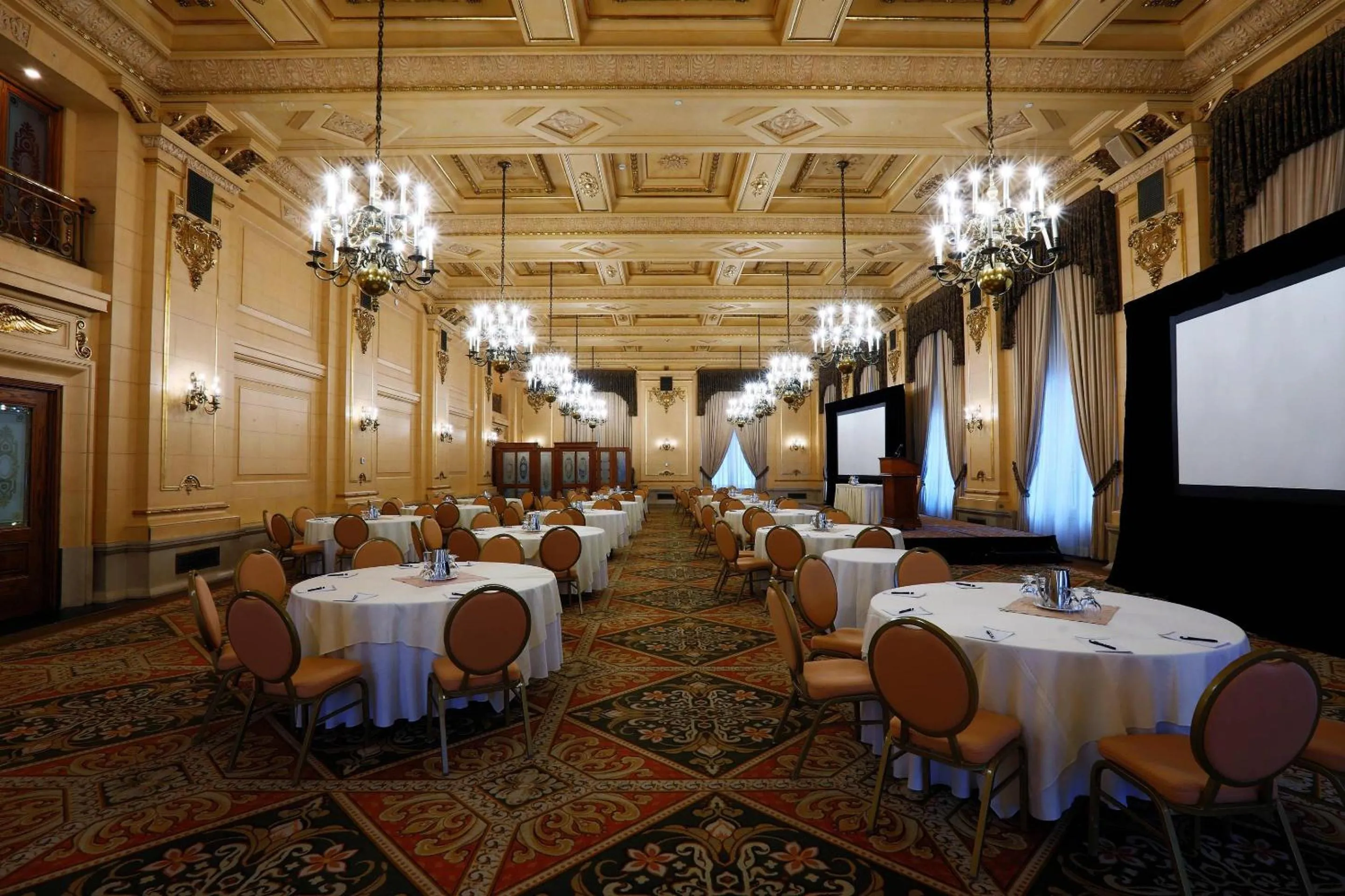 The Fort Garry Hotel, Spa and Conference Centre, an Ascend Collection Hotel