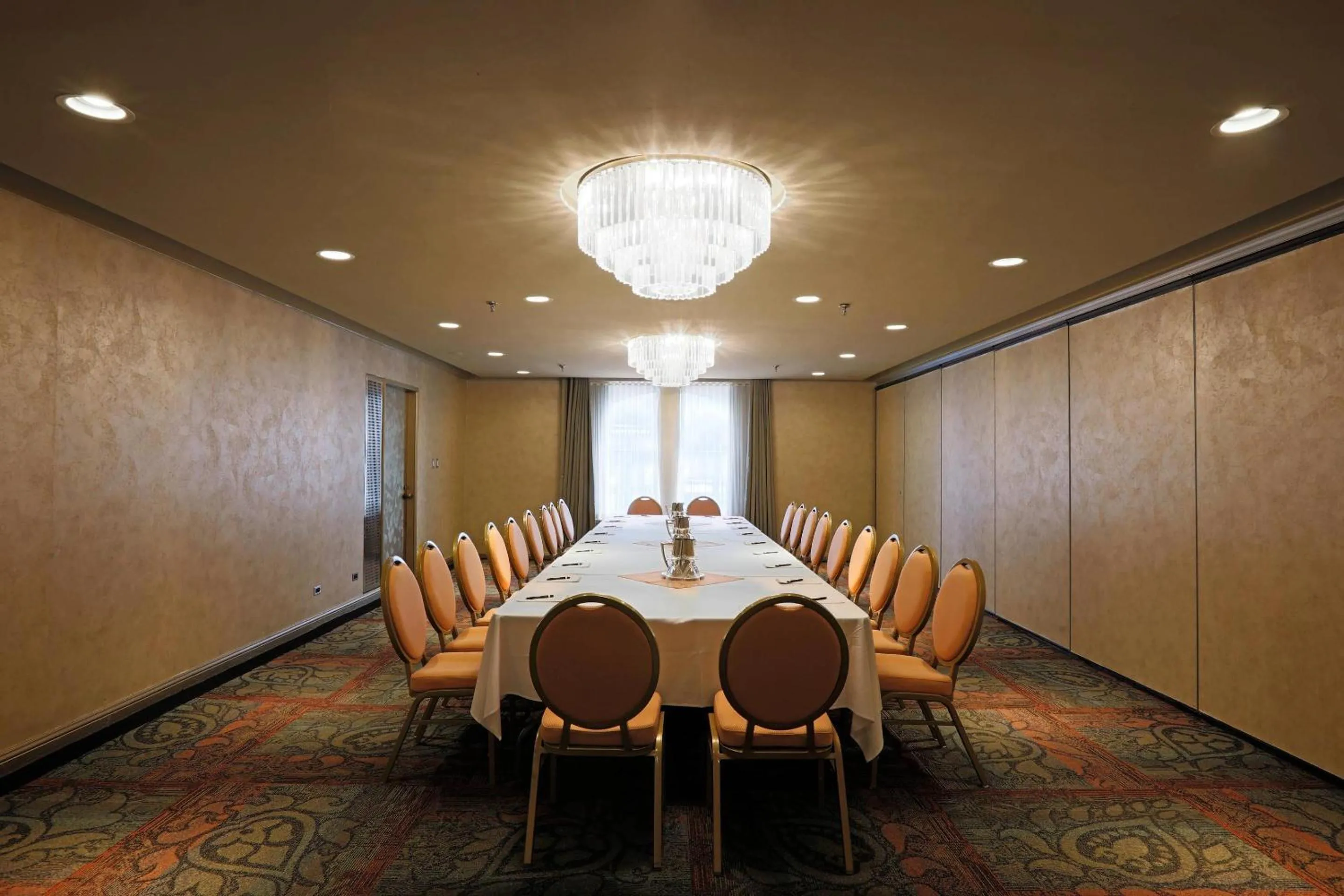 Meeting/conference room in The Fort Garry Hotel, Spa and Conference Centre, an Ascend Collection Hotel