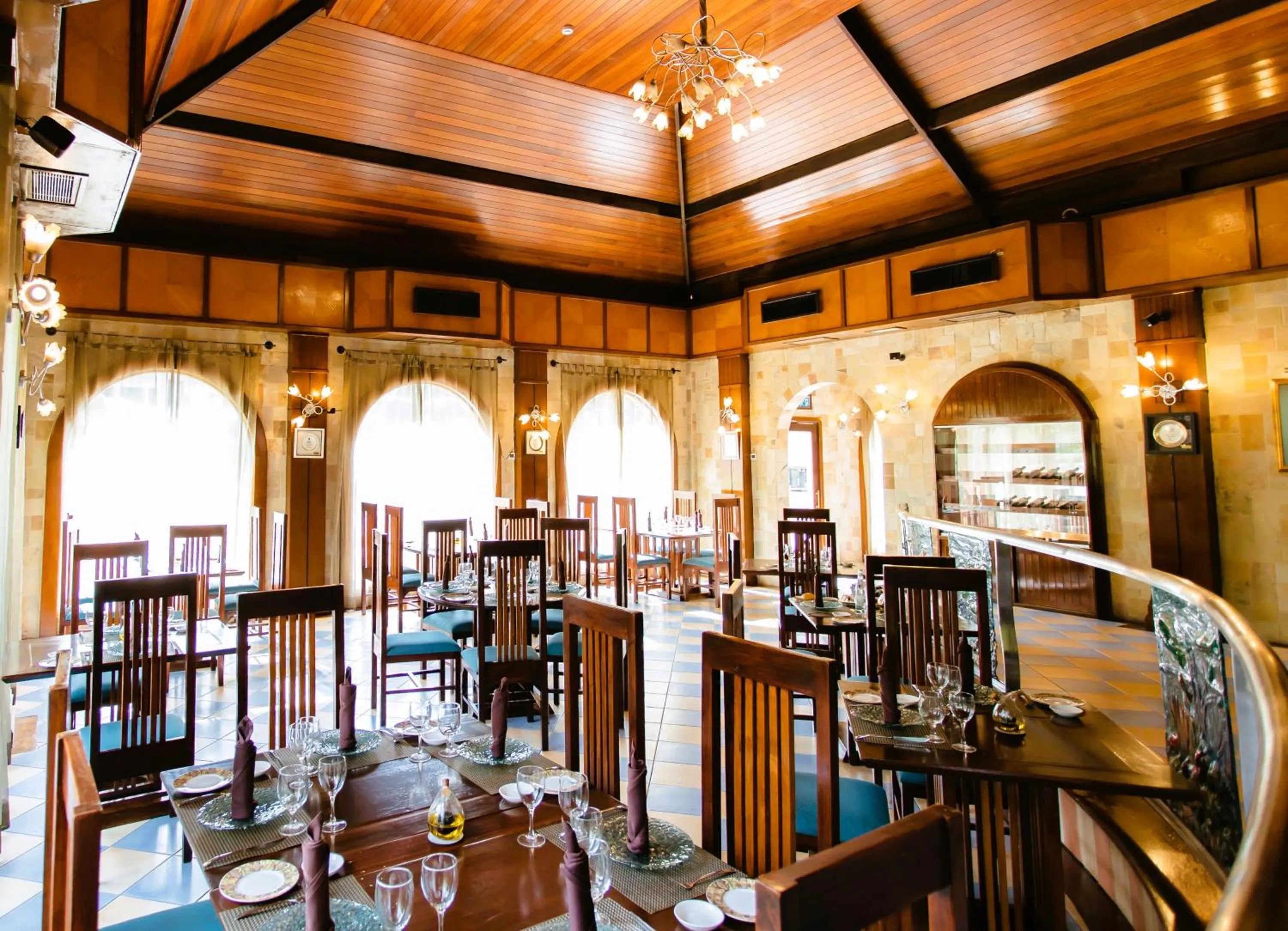 Restaurant/places to eat in Cyberview Resort & Spa