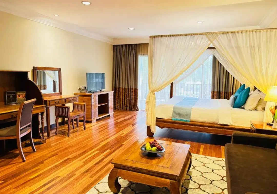 Executive King Room Pool View in Cyberview Resort & Spa Executive King Room Pool View in Cyberview Resort & Spa