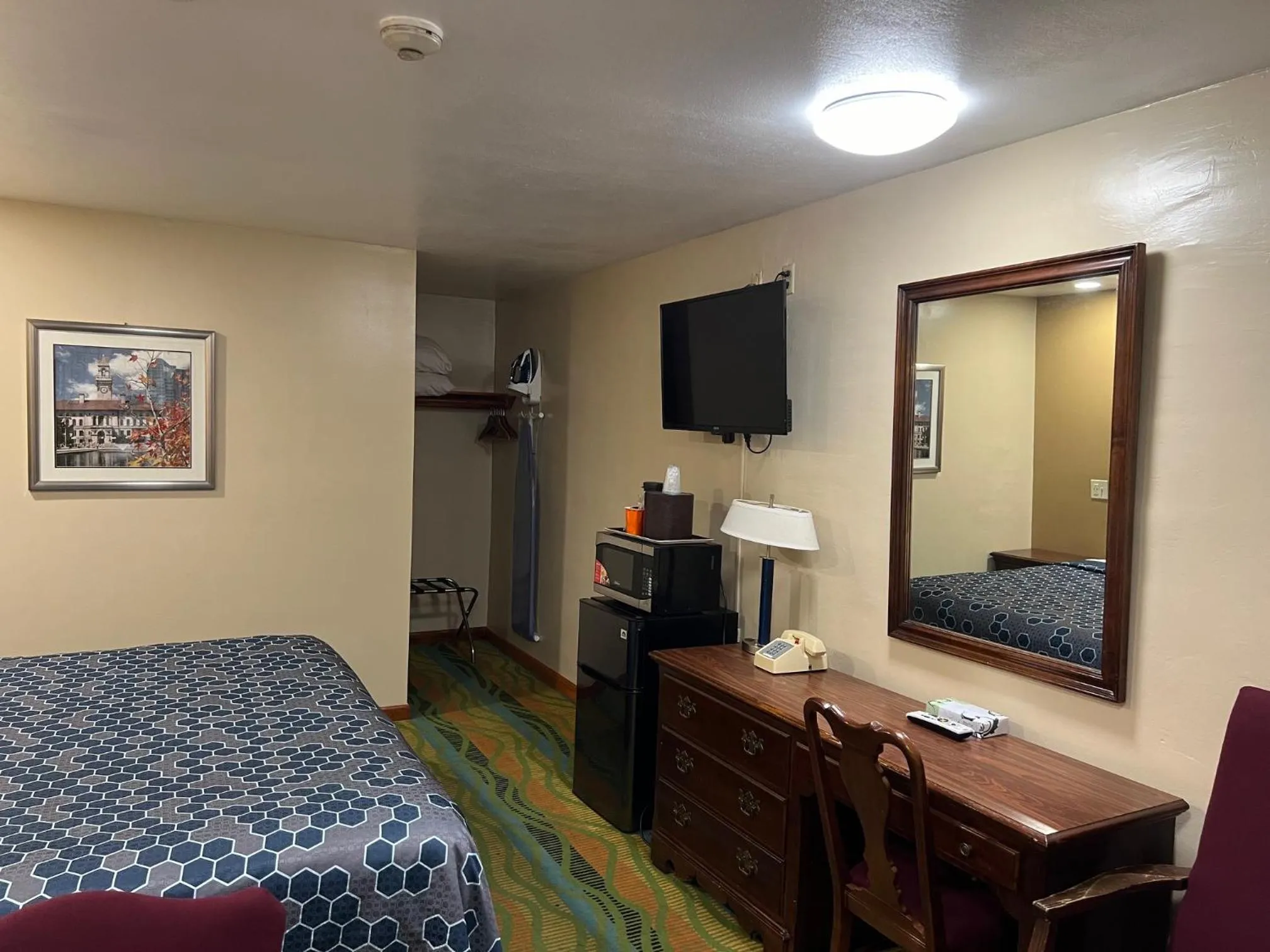 Bed in Atlantic Motel