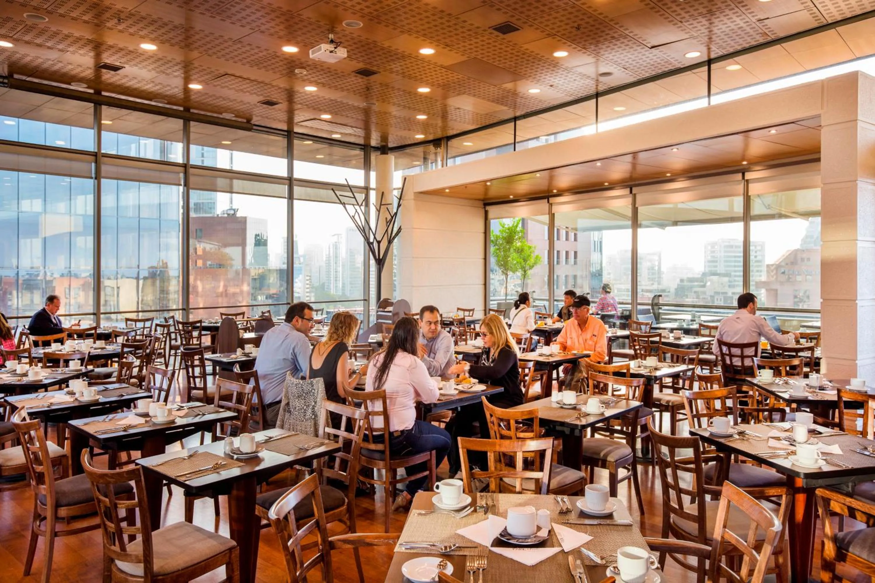 group of guests in Plaza El Bosque Ebro