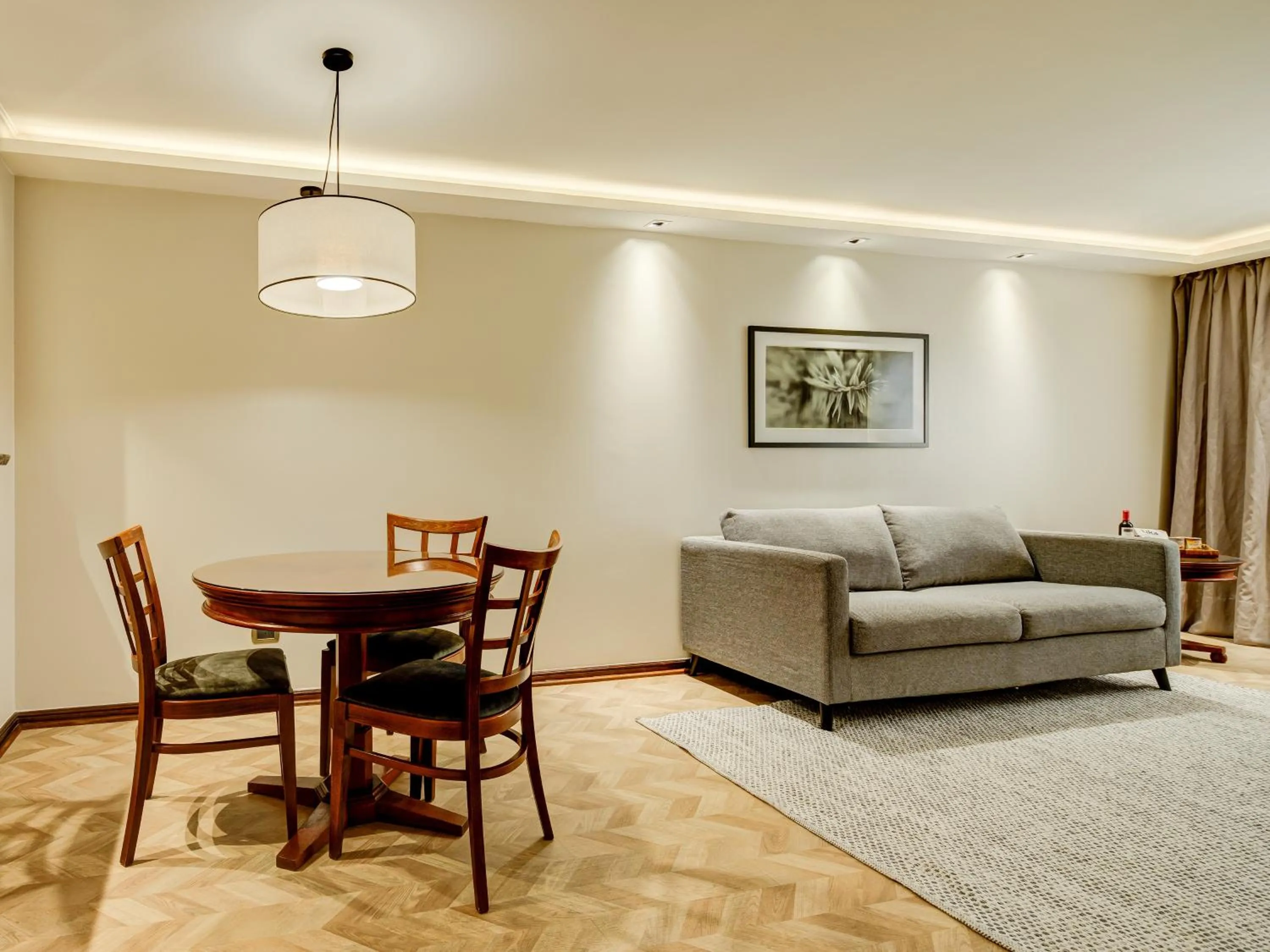 Seating area in Plaza El Bosque Ebro