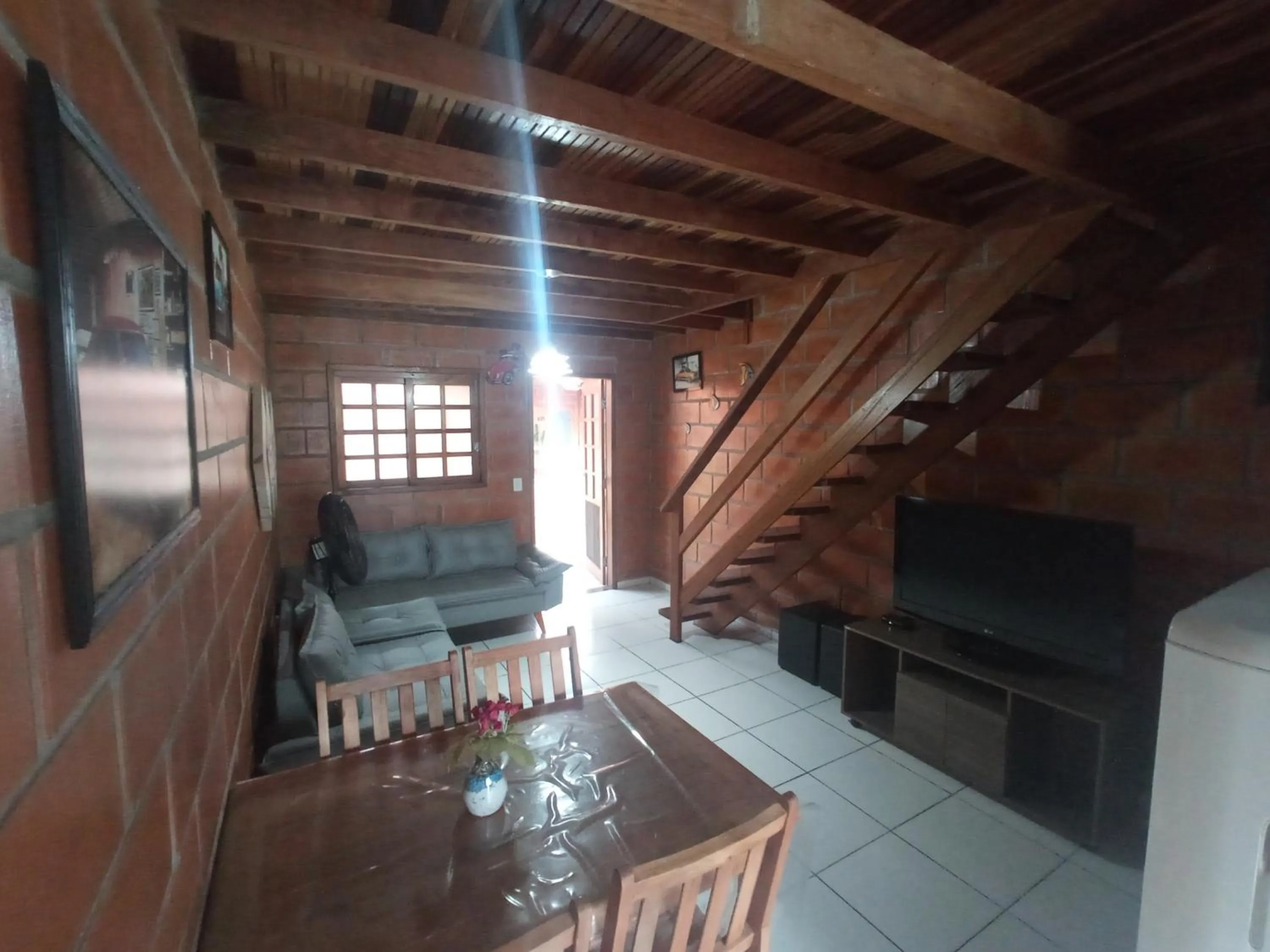 Communal lounge/ TV room in Maranduba Ville II